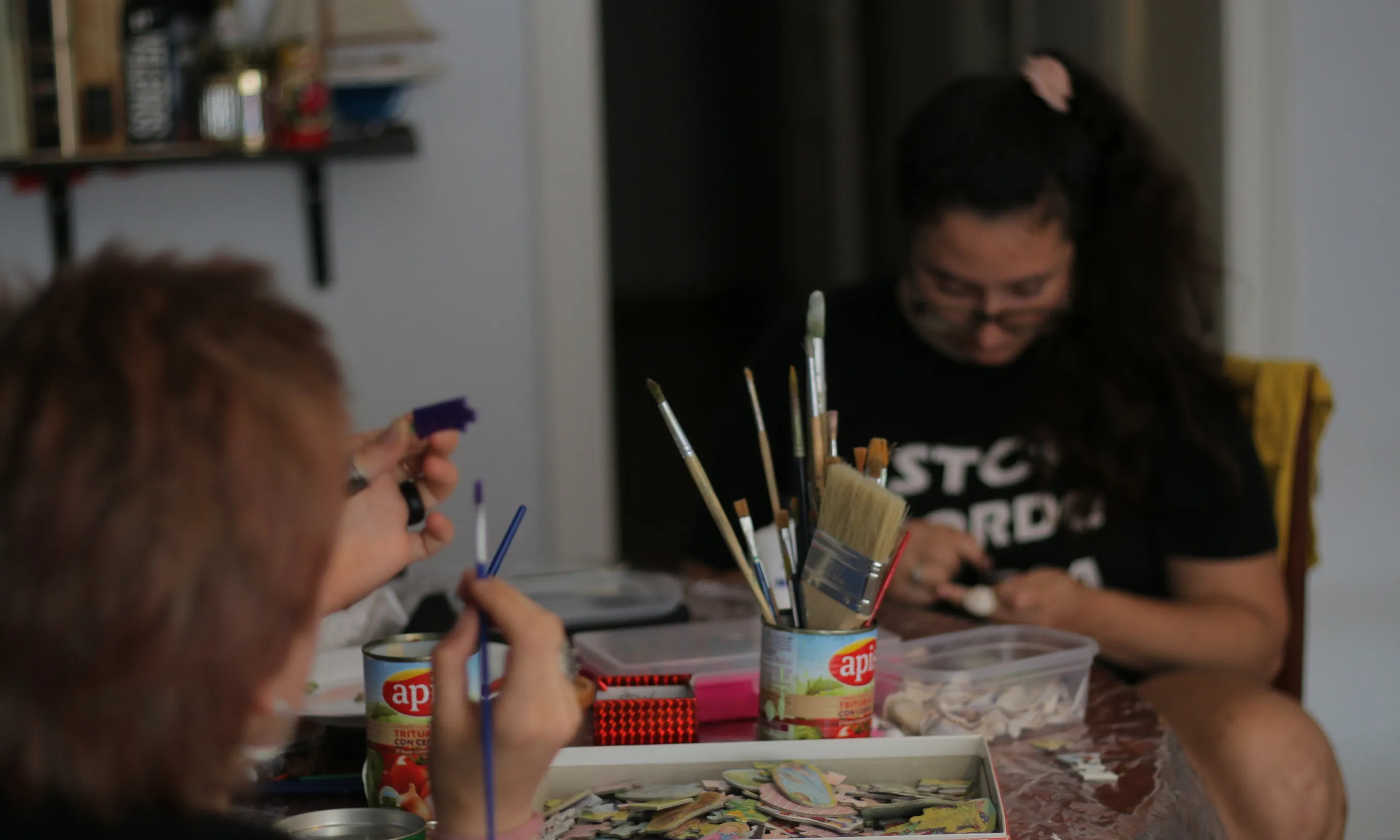 De moment el projecte Llars d'ajuda mútua es desenvolupa en dos pisos de Barcelona.