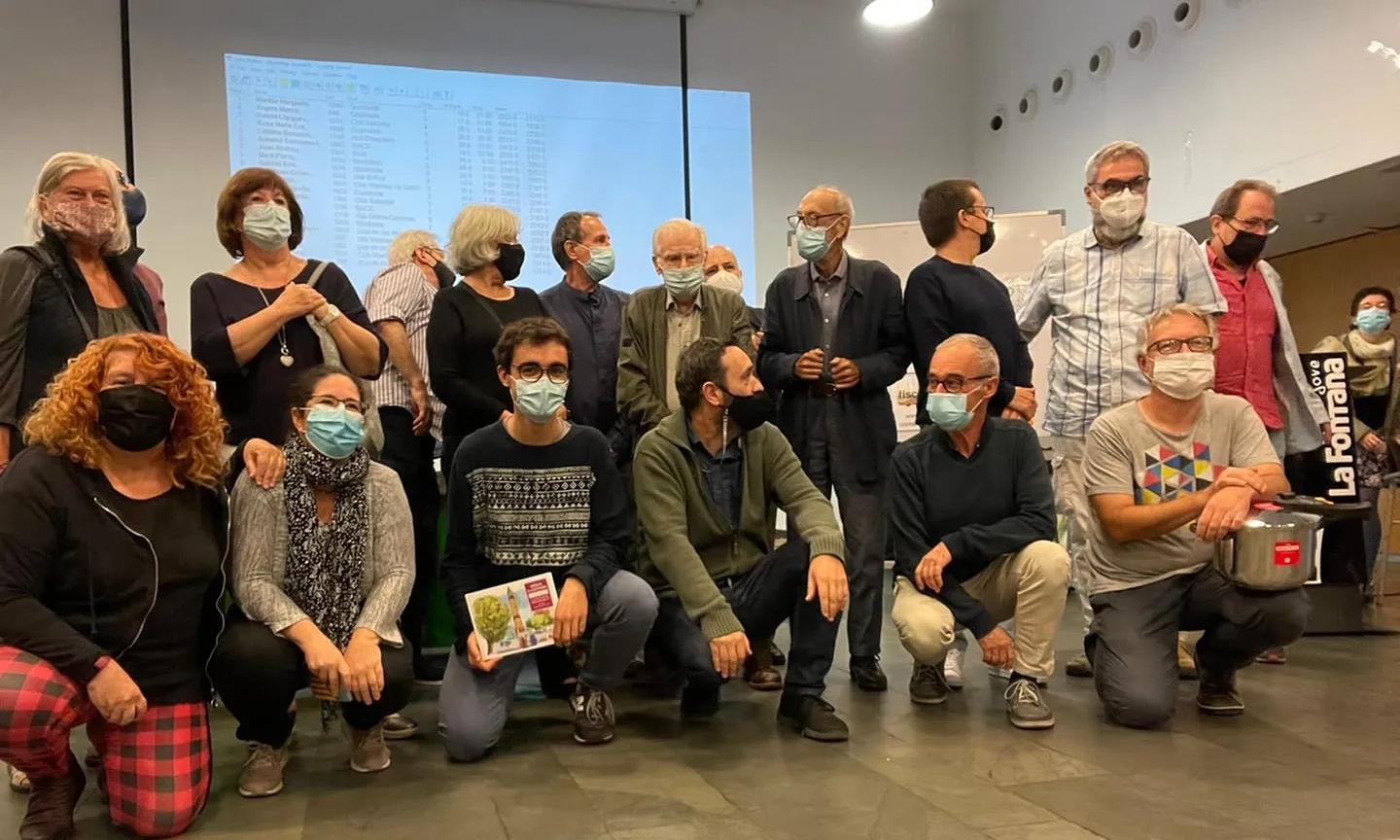 La Federació Internacional de Scrabble en Català realitza activitats a escoles i festes populars.