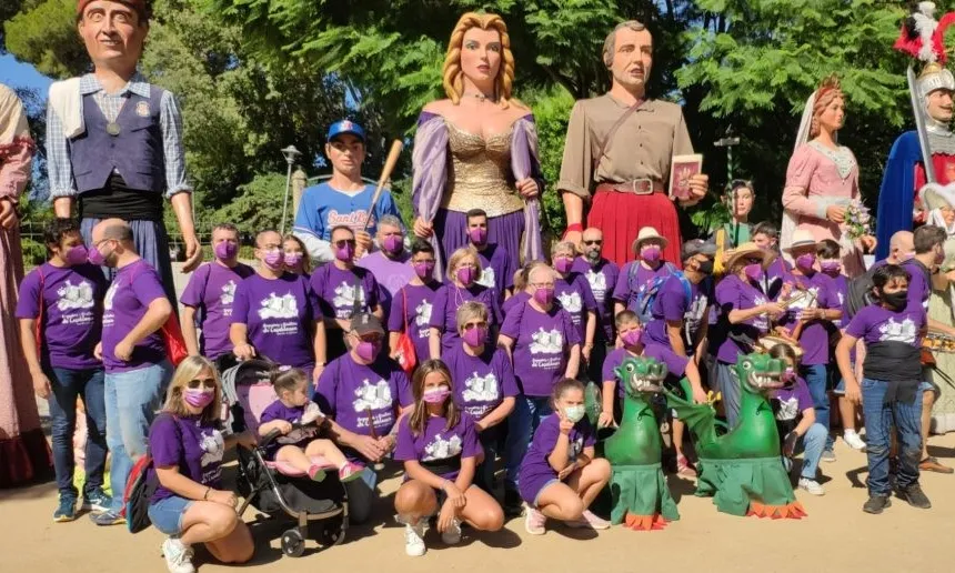 Els Geganters i Grallers de Casablanca durant la celebració de la Ciutat Gegantera 2021 a Tortosa.