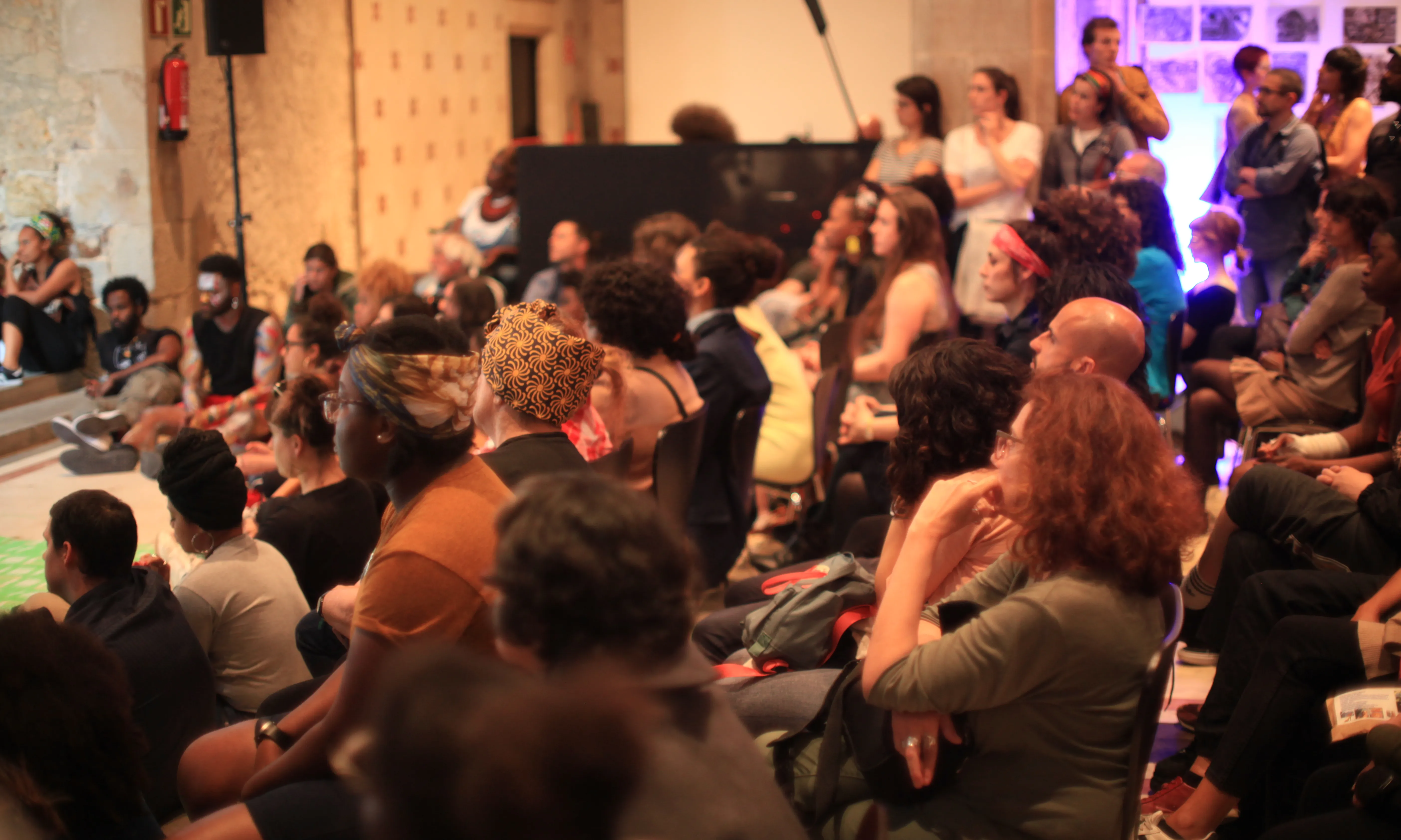 Les activitats tindran lloc a diversos espais del barri de Sants, com la sala Periferia Cimarronas