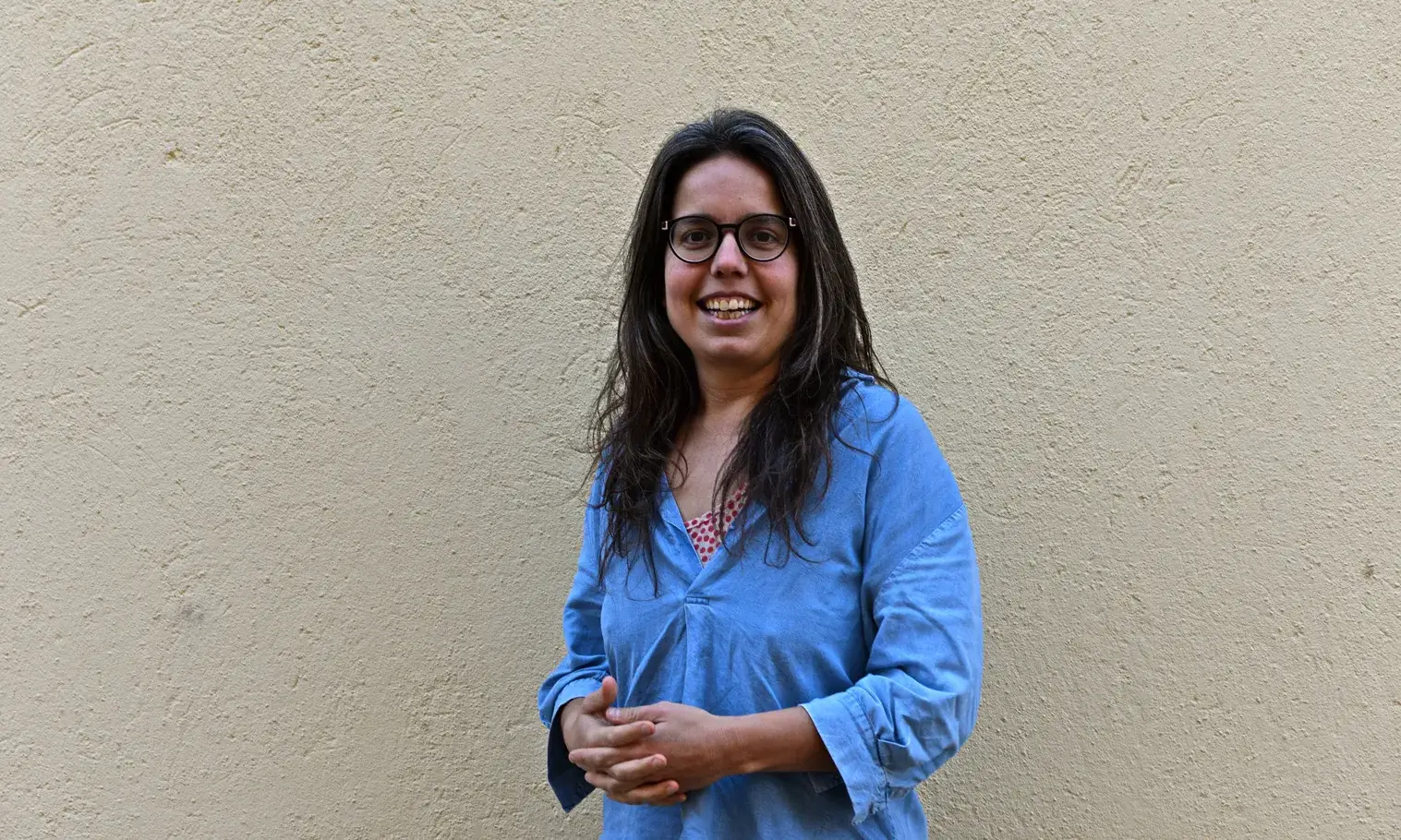 Aina Serra, economista i periodista, especialitzada en comunicació i captació de fons del món social.