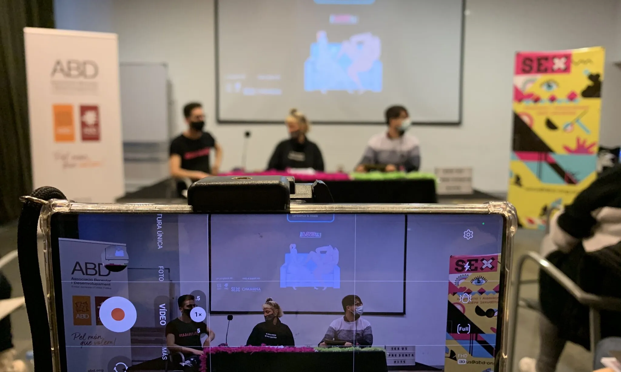 Un moment de la presentació de la campanya de 'SEXus' que vol eliminar estigmes i prejudicis sobre les infeccions de transmissió sexual.