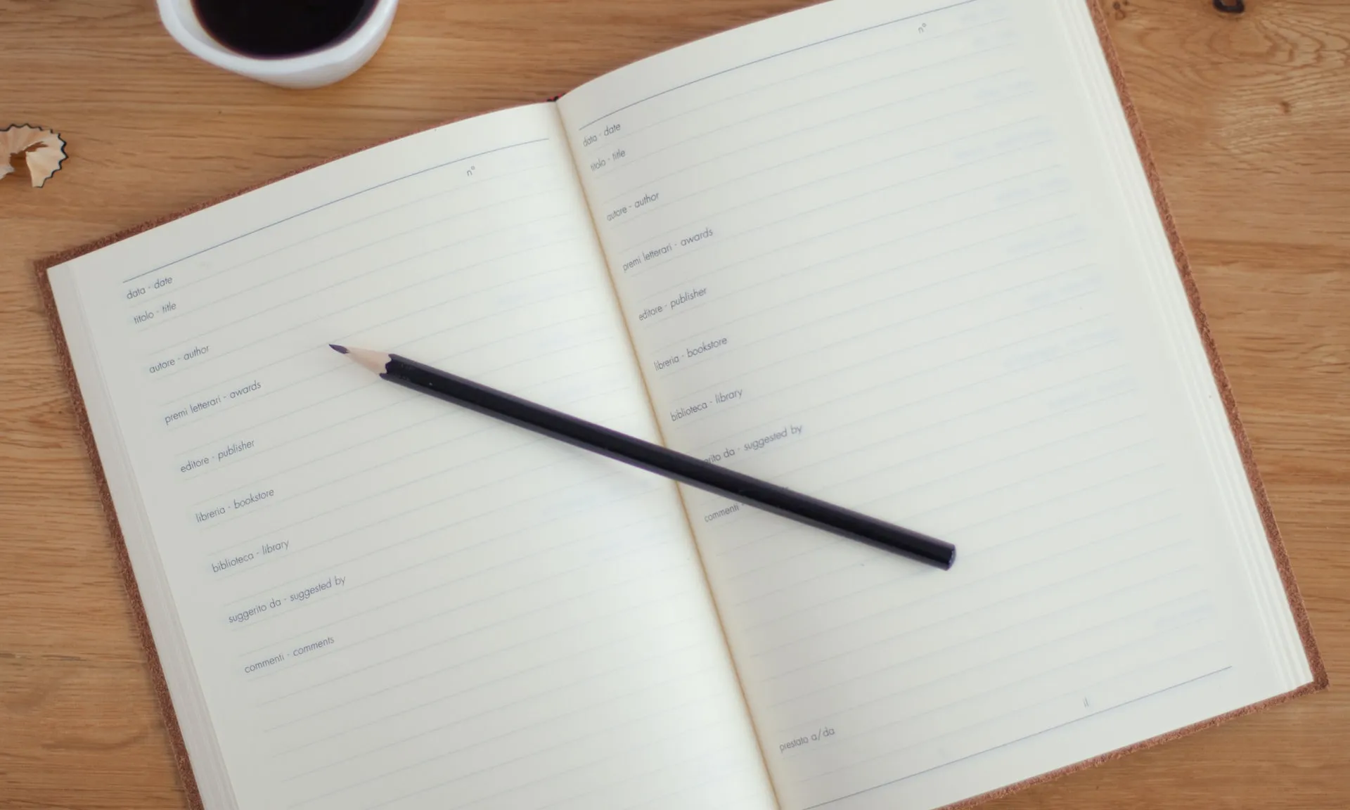 Foto de Hope House Press - Leather Diary Studio a Unsplash