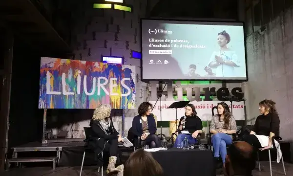 Un moment d'una de les presentacions del 'Projecte Lliures' a la Nau Bostik, a Barcelona.