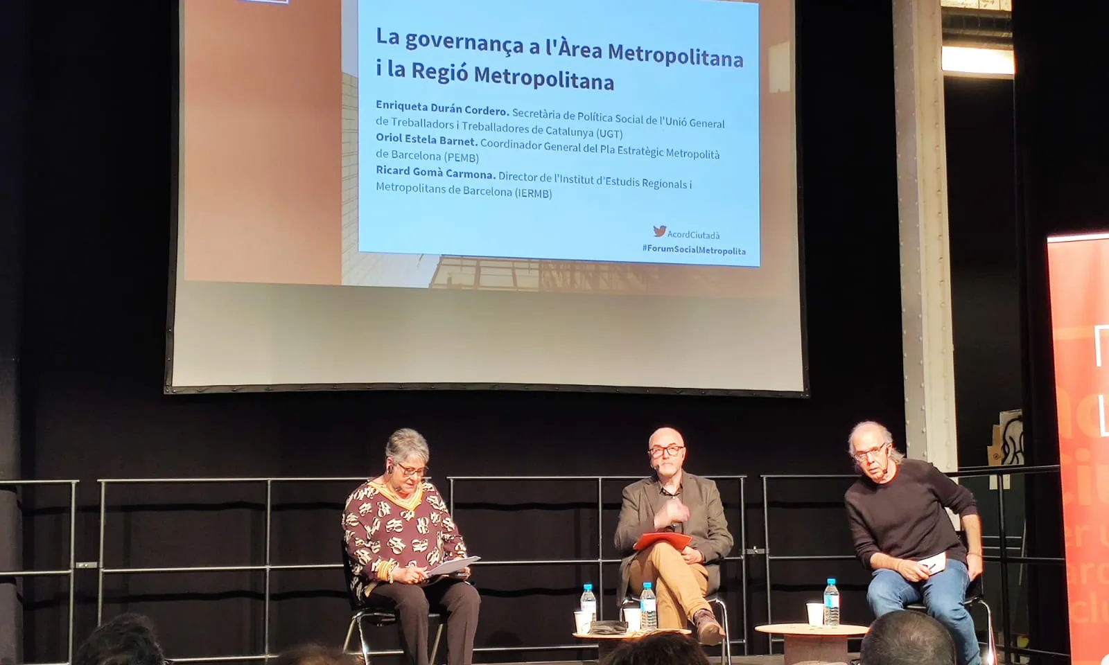 Una de les taules de la jornada de presentació del Fòrum Social Metropolità.