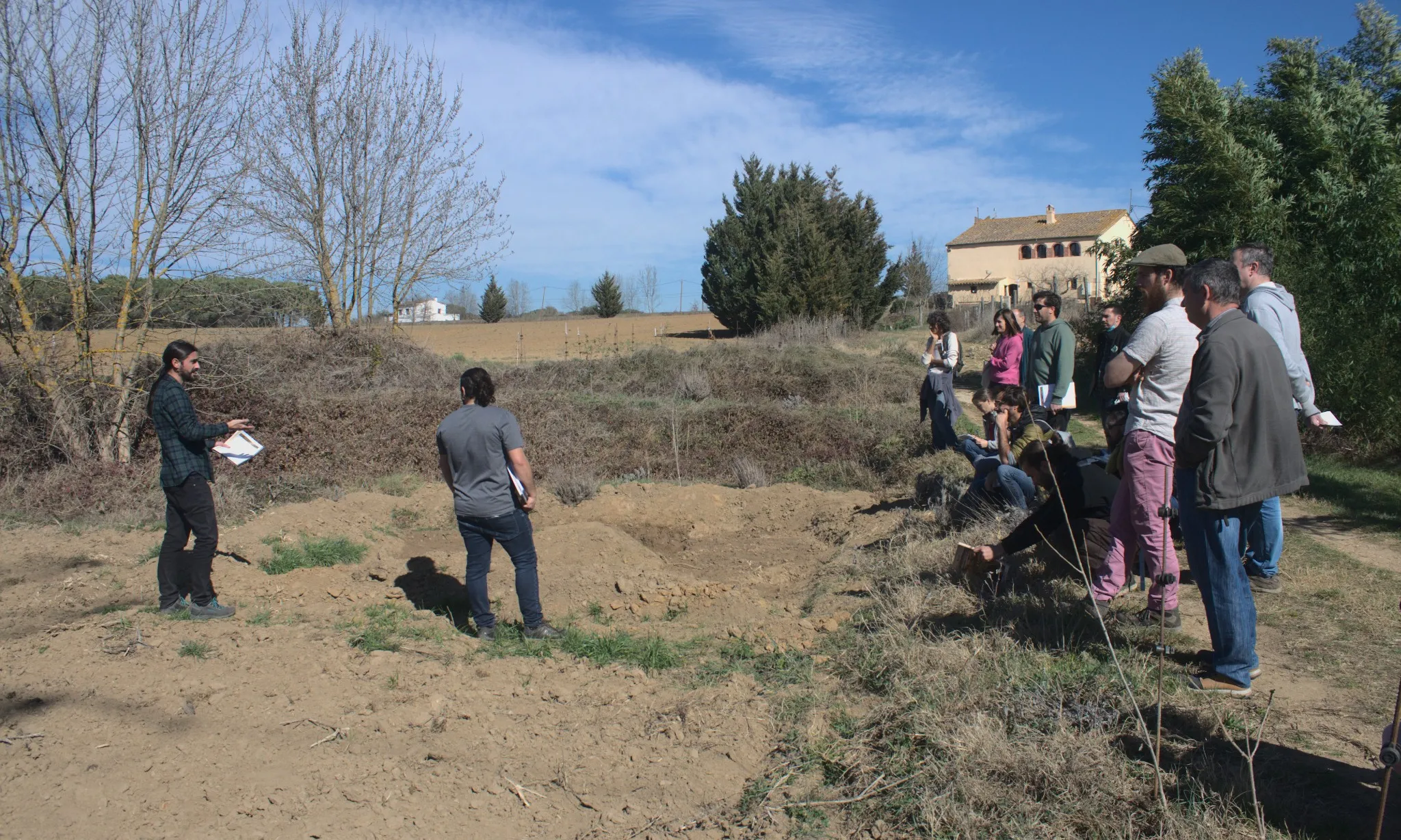 Ander Achotegui durant la jornada de difusió dels resultats del projecte entre actors locals a Riudarenes, la Selva.