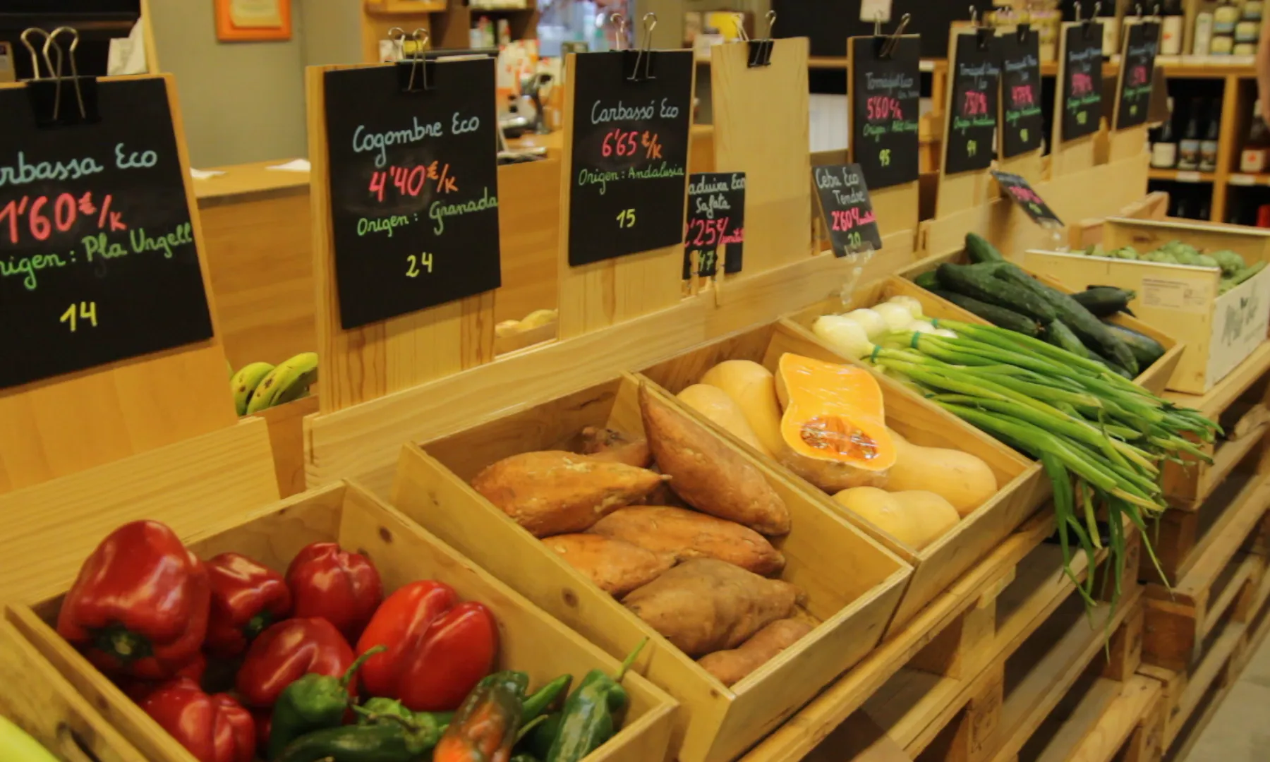 Alguns dels productes que es venen a Cal Romesco arriben des d'altres centres especials de treball, com ara La Faegeda.