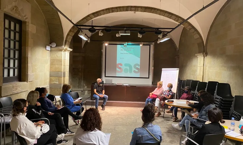 Existeixen molts tipus de lideratge, però últimament es parla molt de lideratges compartits o xarxarquia.