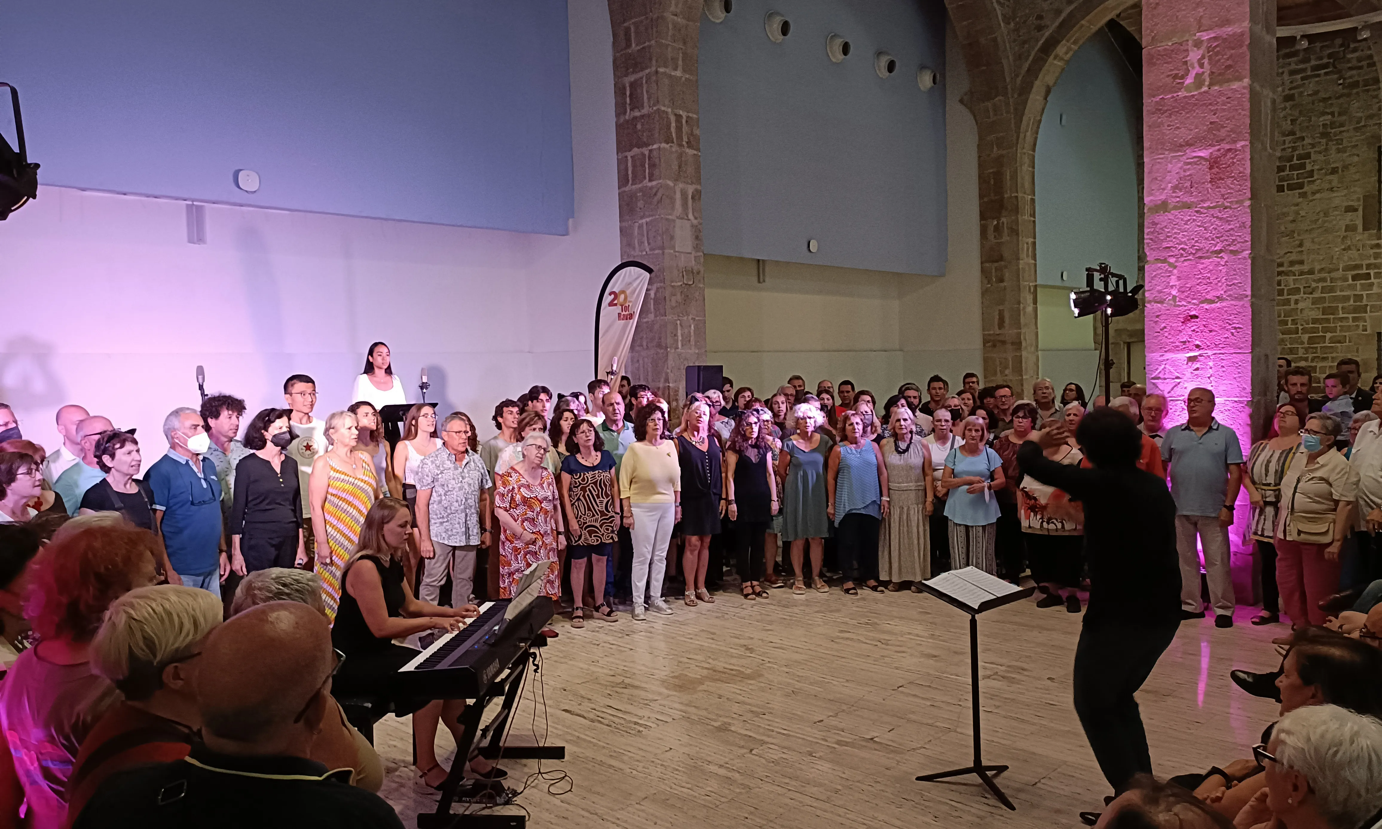 La fundació impulsa plenàries al voltant de la salut comunitària, l'àmbit sociocultural, l'àmbit socioeducatiu i l'àmbit laboral i de desenvolupament econòmic.