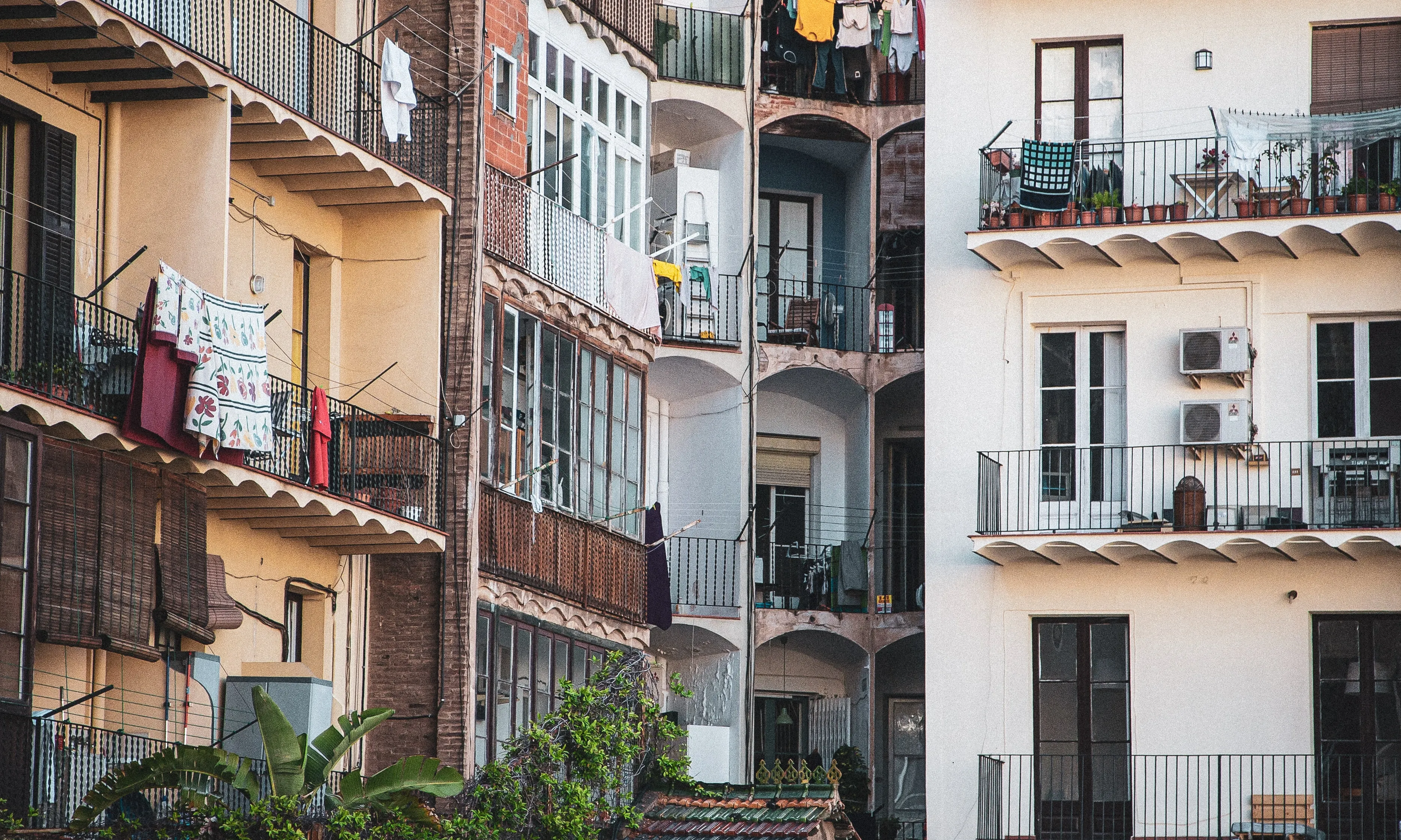 L'informe avalua l'impacte de legislacions com la llei 24/2015, entre altres mesures..