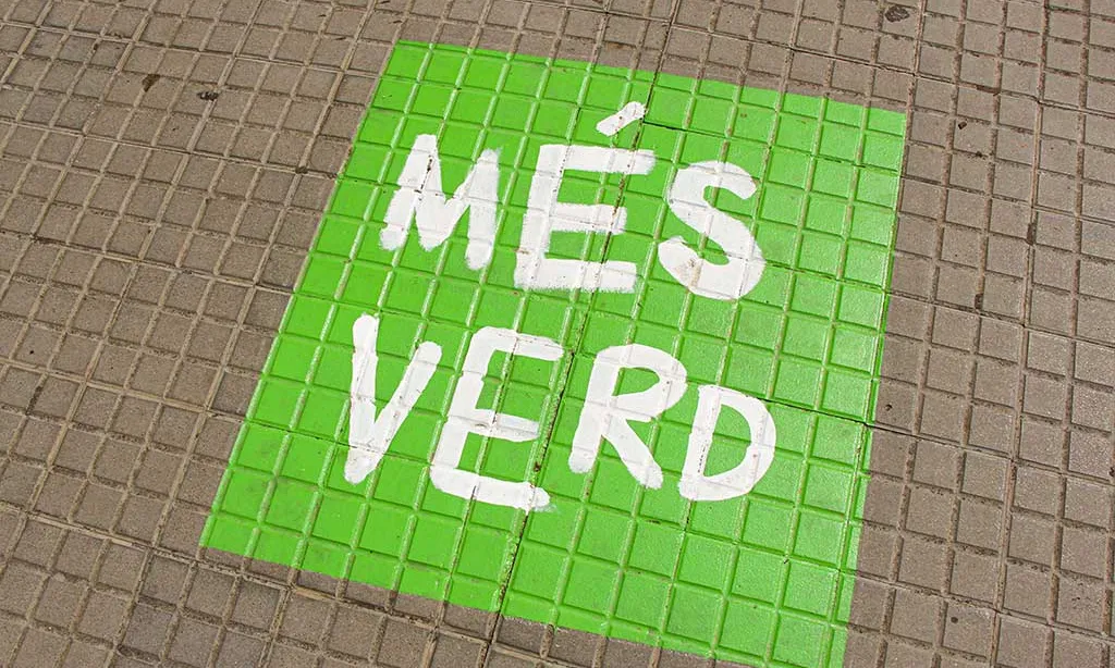 L’objectiu d’aquesta iniciativa és promoure la reagrupació de l’espai públic mitjançant la transformació artística.