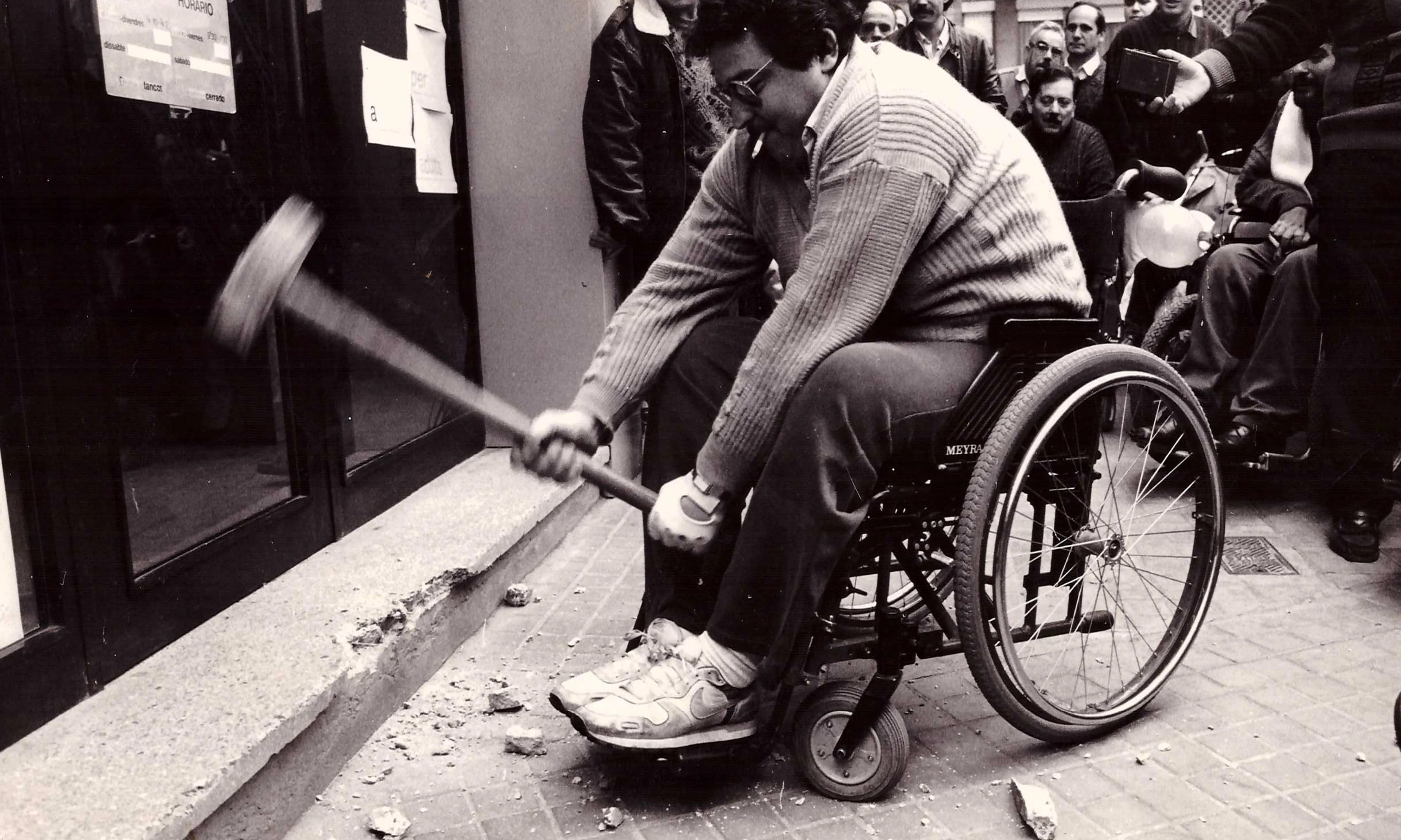 CEMFIS va néixer l’any 1978 del moviment veïnal i dels propis pares que tenien algun noi amb discapacitat.