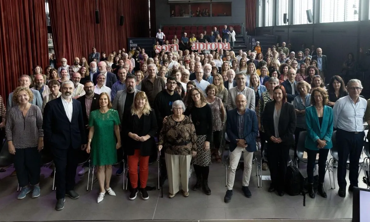 La campanya '#LaLlarDeTotes' es va presentar durant l'acte Apropa Cultura 2022 celebrat al Born Centre de Cultura i Memòria.