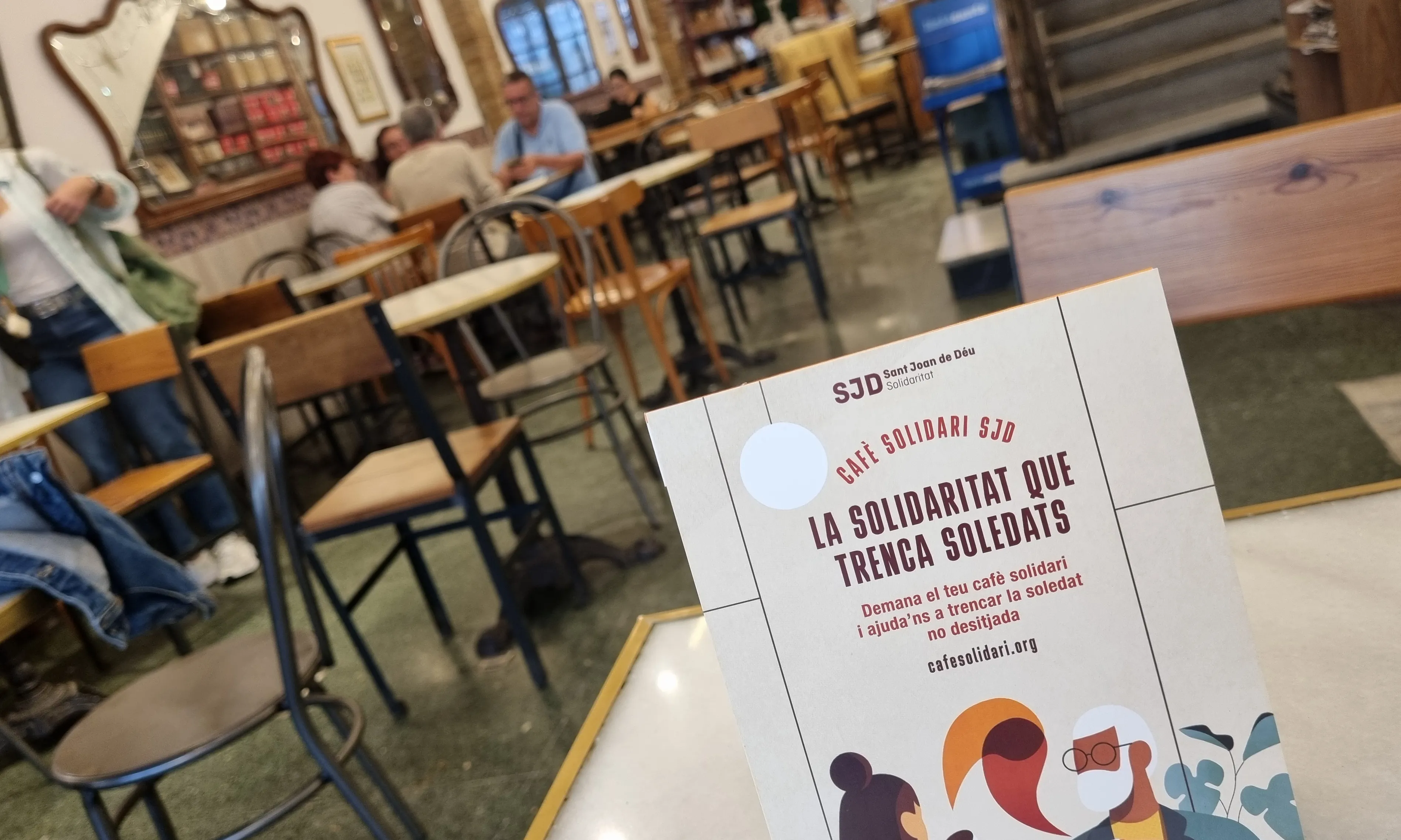 La campanya ‘Cafè Solidari de Sant Joan de Déu’ vol fer visible les situacions de soledat no desitjada.
