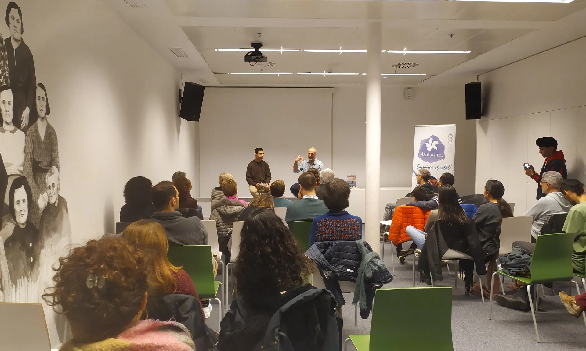 La presentació del llibre ‘Fills del Nil’ de Xavier Aldekoa, a la Biblioteca Allende de Girona.