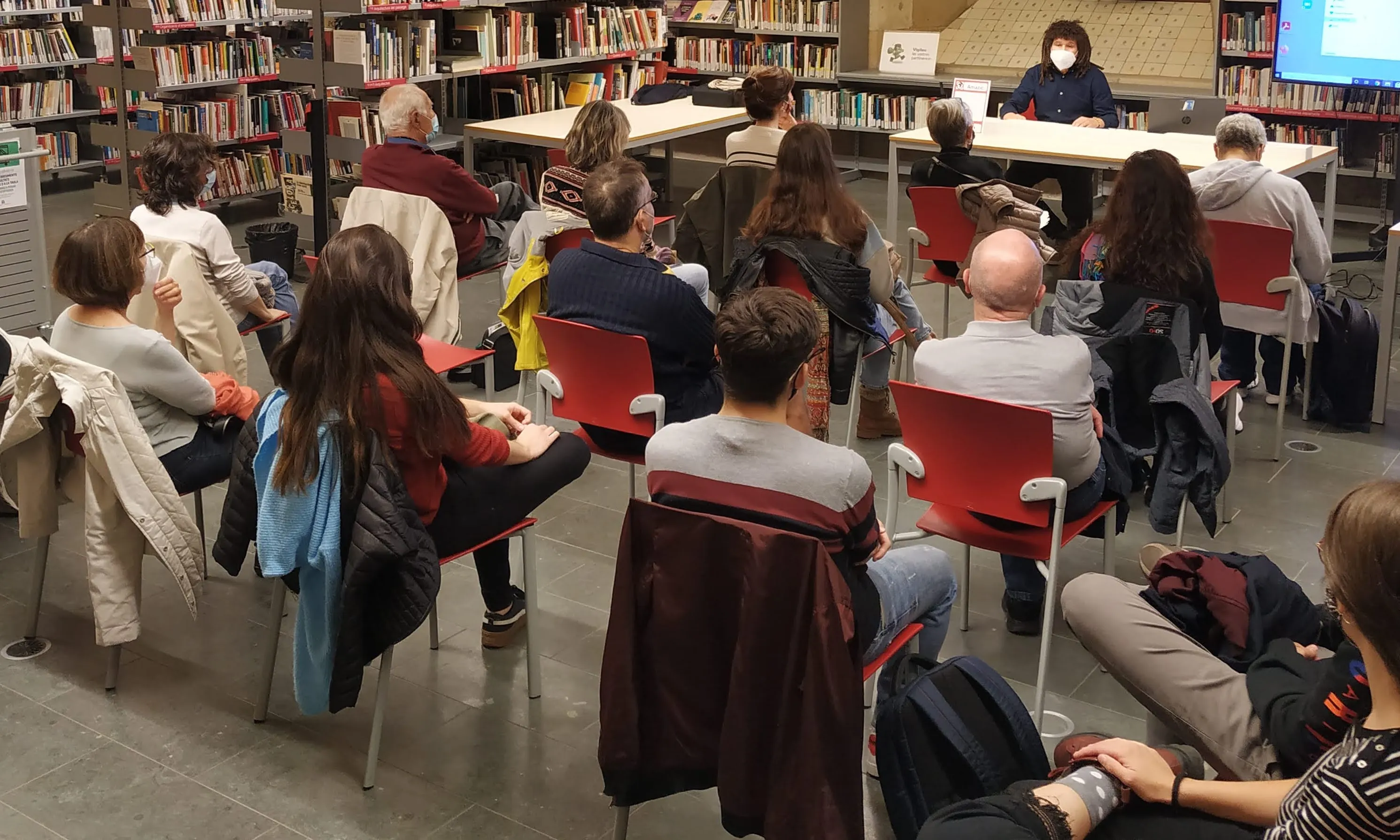 Una de les branques és la formativa, per la qual han elaborat diferents tallers, xerrades i seminaris per donar a conèixer les ètnies minoritzades. Font: CIEMEN