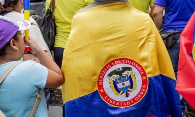 Persones manifestant-se en contra de la violència a Colòmbia. Font: Llicència CC Pexels