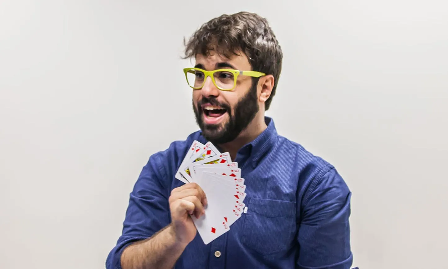 Félix Guyonnet és la convidada especial d'enguany, un jove mag francès que oferirà el seu espectacle de manipulació a la gala i a la masterclass.