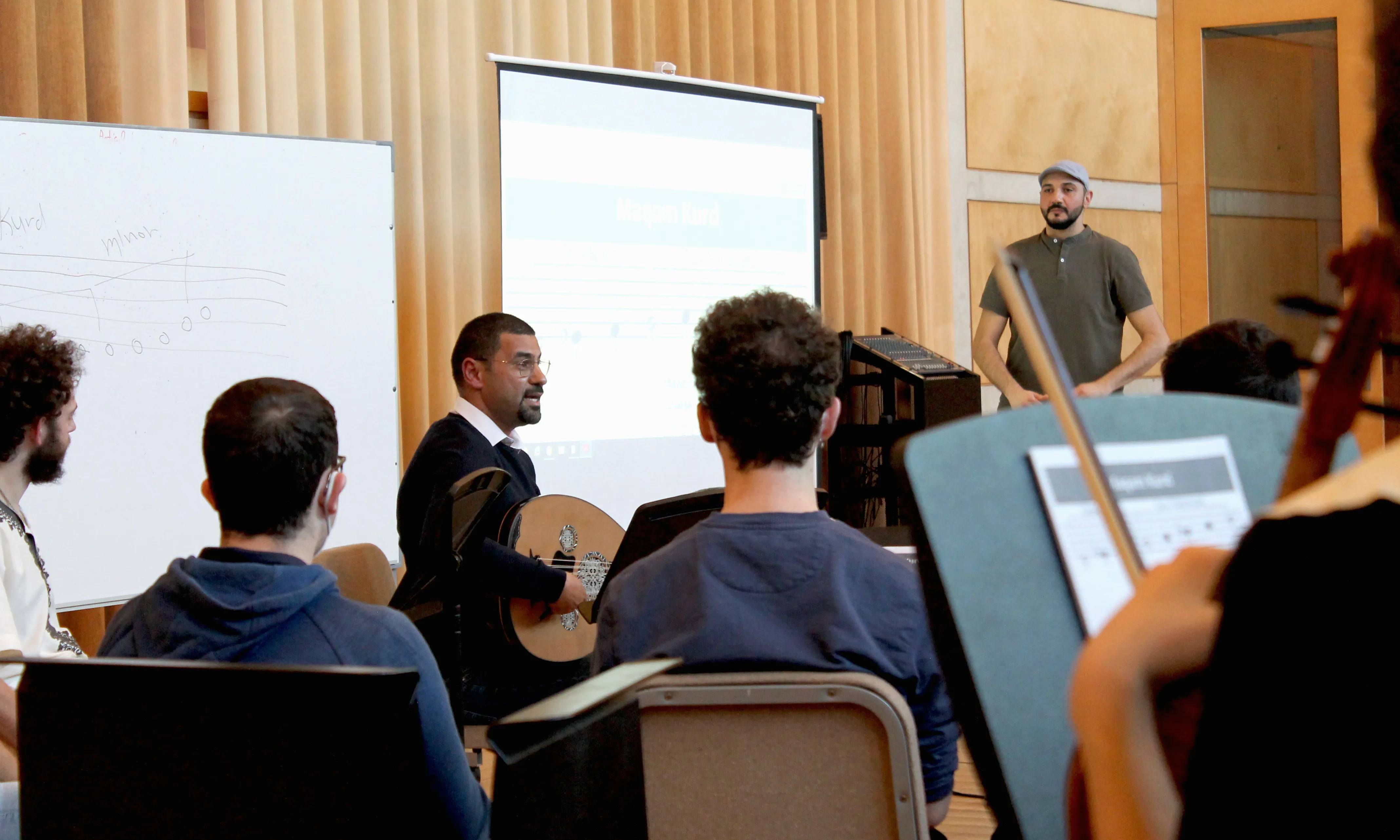 El llaütista i músic palestí Iyad Staiti va formar diferents alumnes d'escoles de música de Catalunya en tradició àrab-palestina.