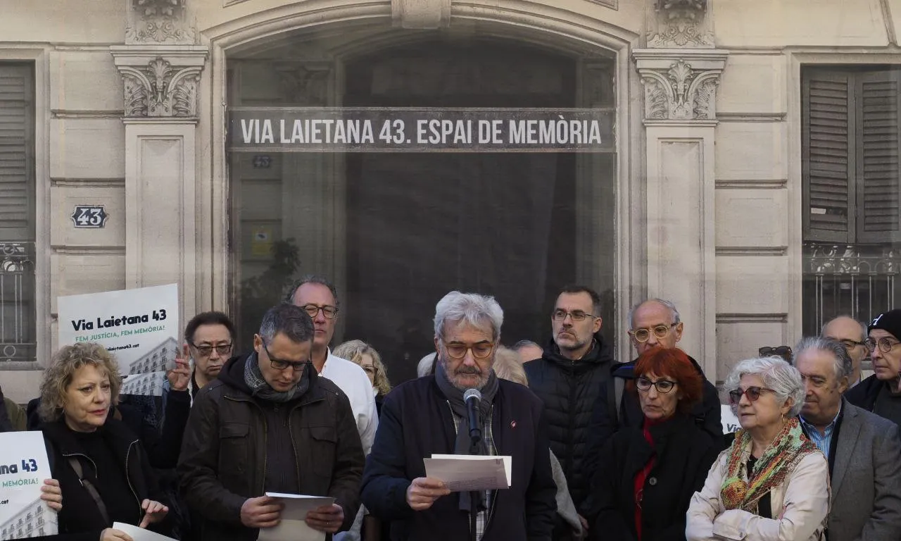 En Carles Vallejo va ser torturat a la comissaria de la Via Laietana de Barcelona en mans de la policia franquista.