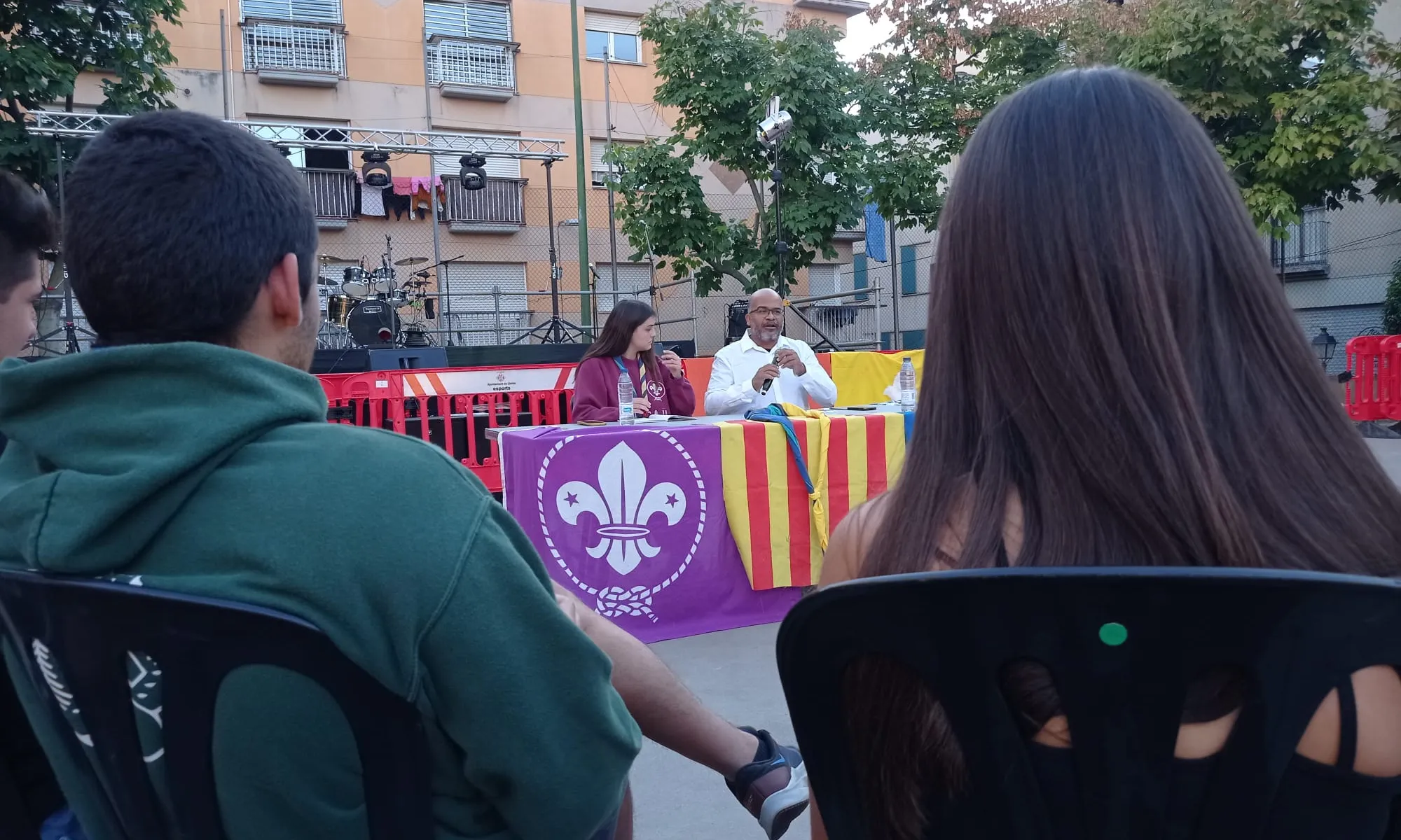 Han celebrat una xerrada sobre la importància de l'educació amb el lleure oberta al municipi, que ha comptar amb la participació de Miquel Essomba.
