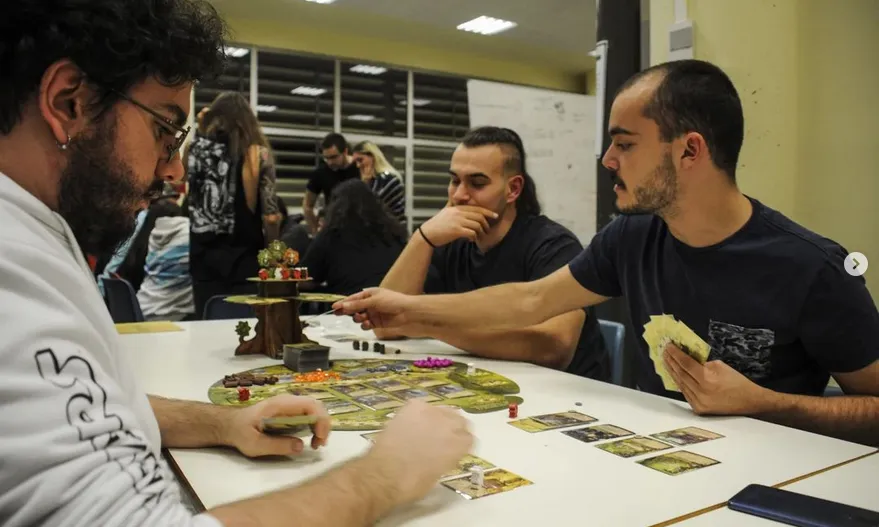 Associacions universitàries promouen l'oci alternatiu mitjançant els jocs de rol.