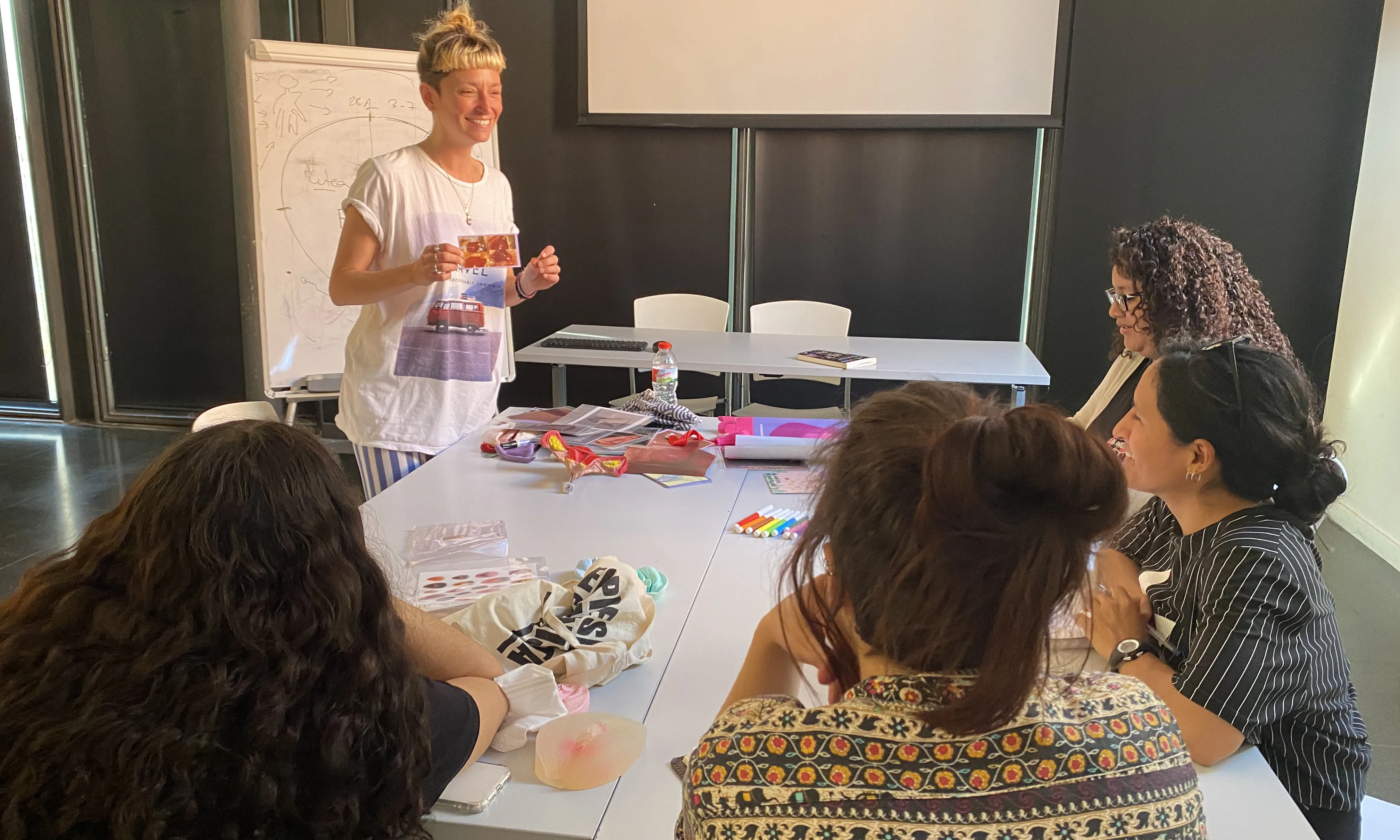 Una de les fases del projecte són els tallers de formació sobre un ampli ventall de conceptes i situacions al voltant de la sexualitat.