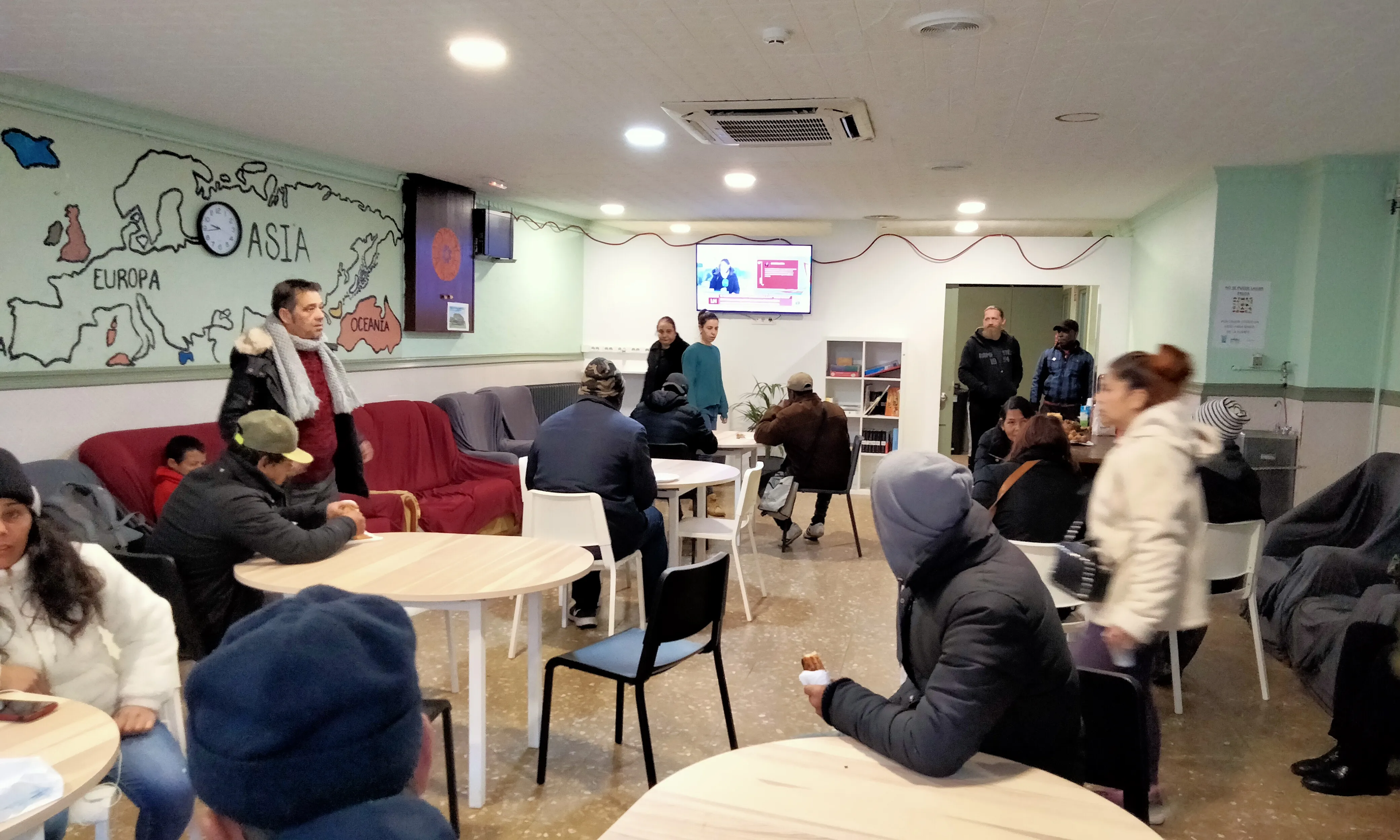 'El menjador' és un dels serveis que ofereix l'entitat, i que s'ha renovat en aliança amb el Banc dels Aliments.