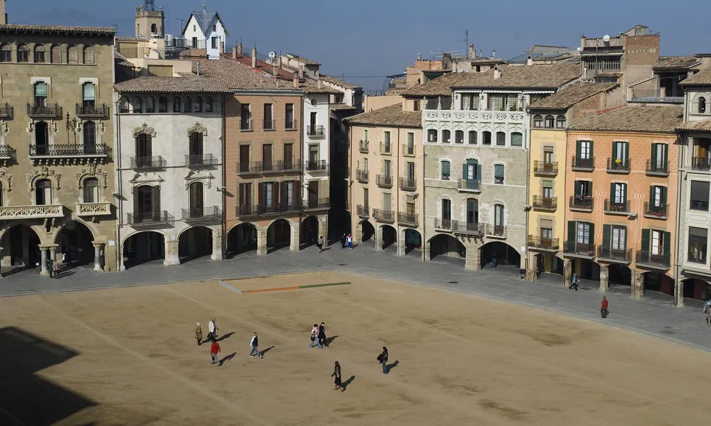 Plaça de Vic. Font: Flickr - Press Cambrabcn
