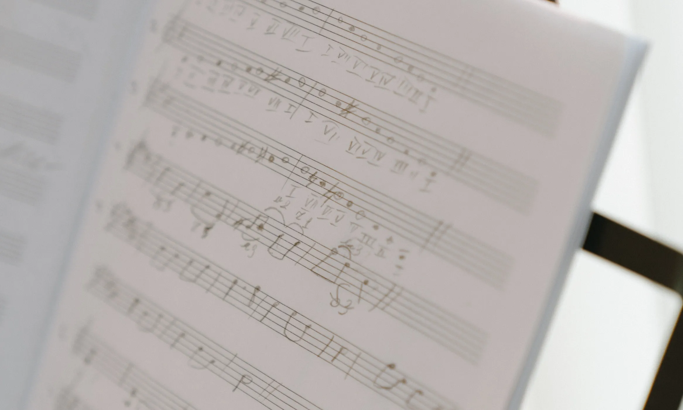 Partitura de música. Font: Pexels - cottonbro studio