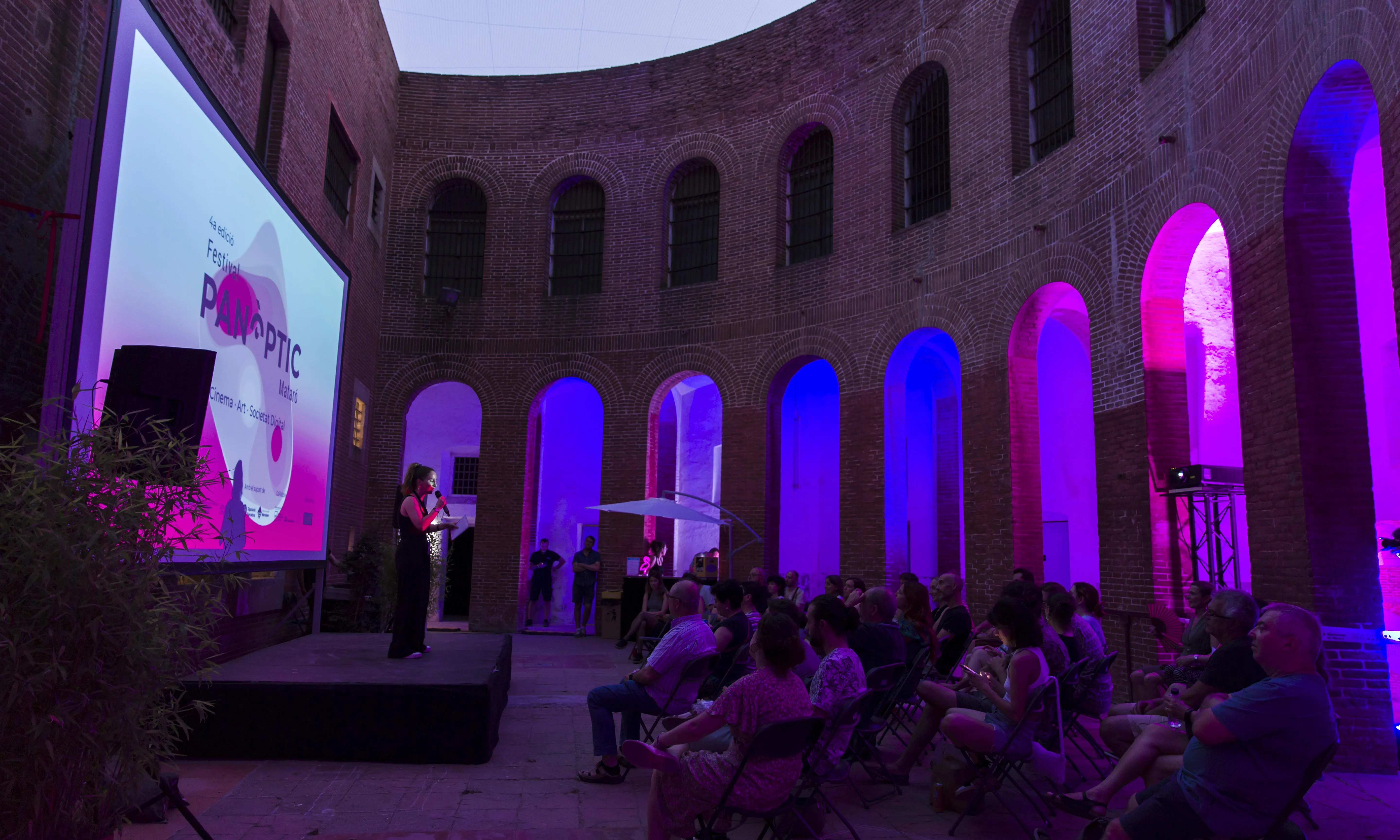 Imatge de la quarta edició del Festival Panòptic al Mataró Art Contemporani (MAC) a l'antiga presó de Mataró.