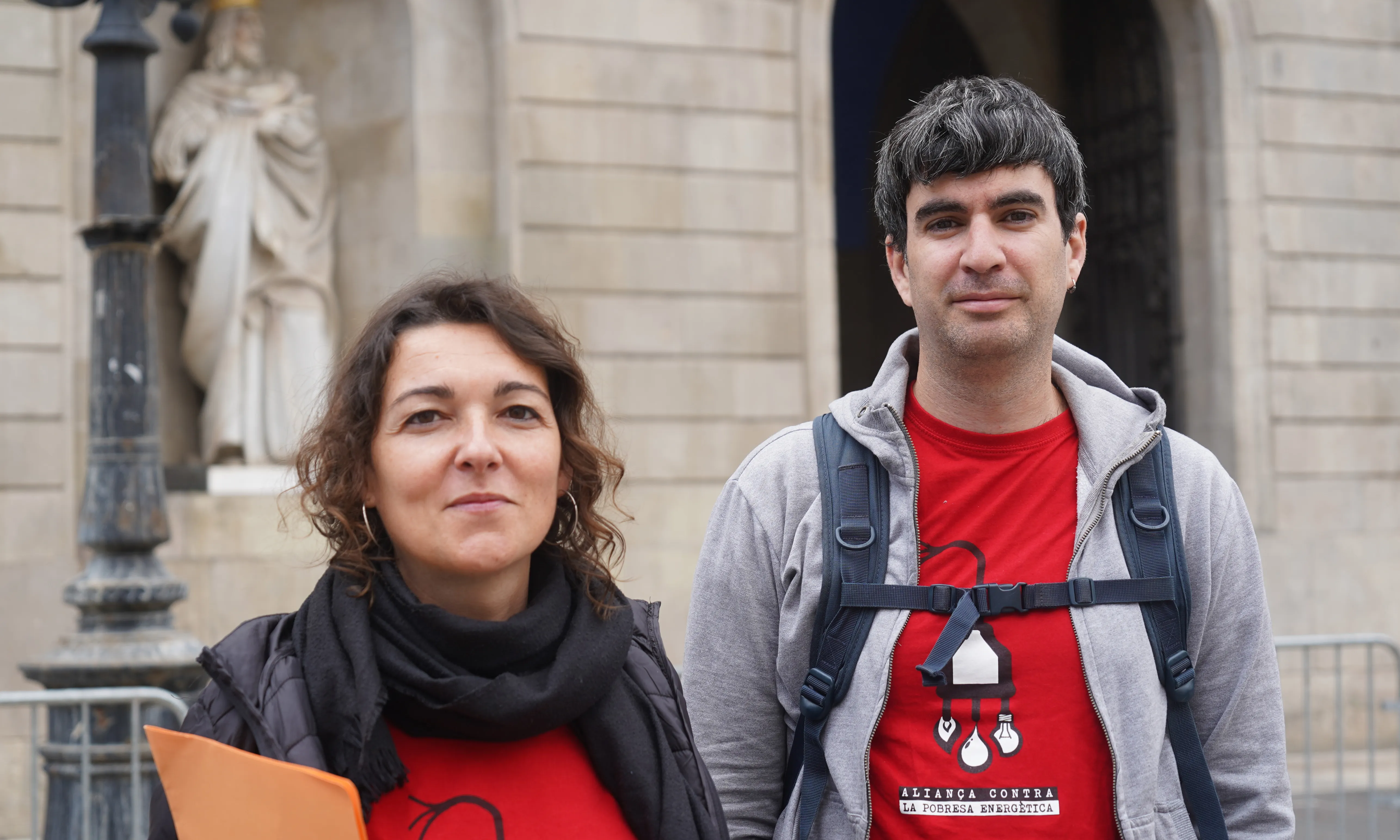 L'APE ha iniciat una ronda de trobades amb els grups municipals per exigir el seu compromís contra la pobresa energètica.
