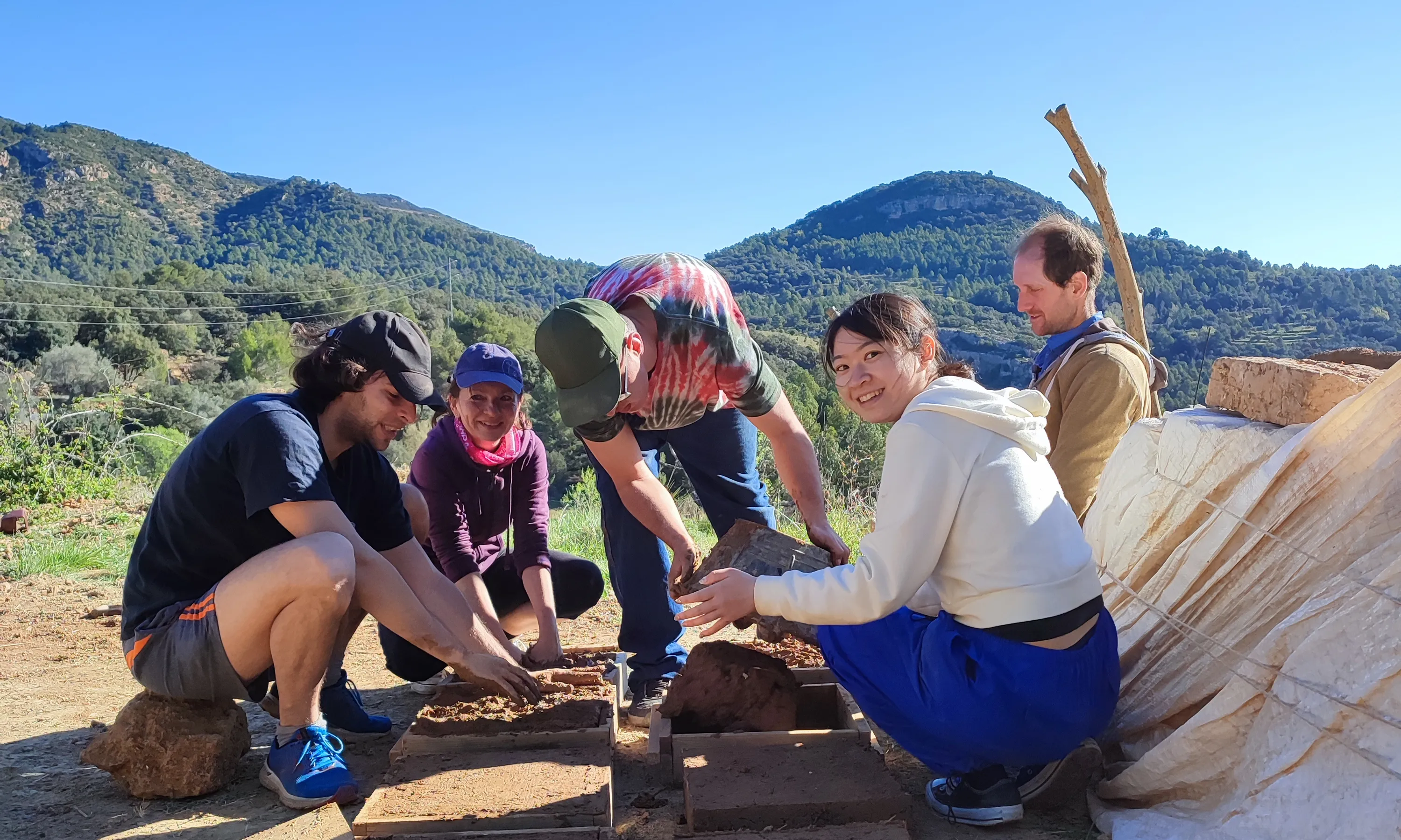 De cara a l'estiu, les propostes del SCI per fer un voluntariat es multipliquen.