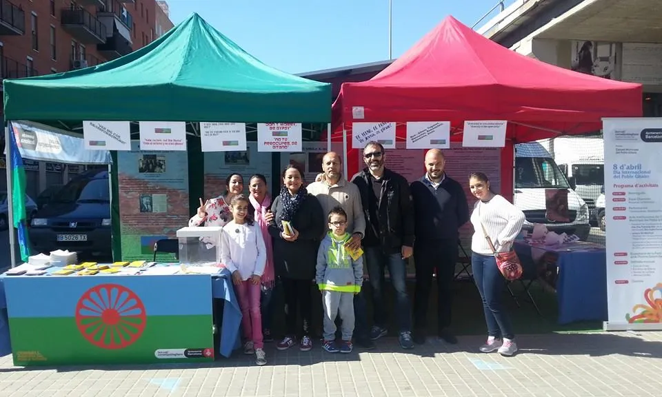 Un acte de l'associació Veus Gitanes coincidint amb el Dia Internacional del Poble Gitano.