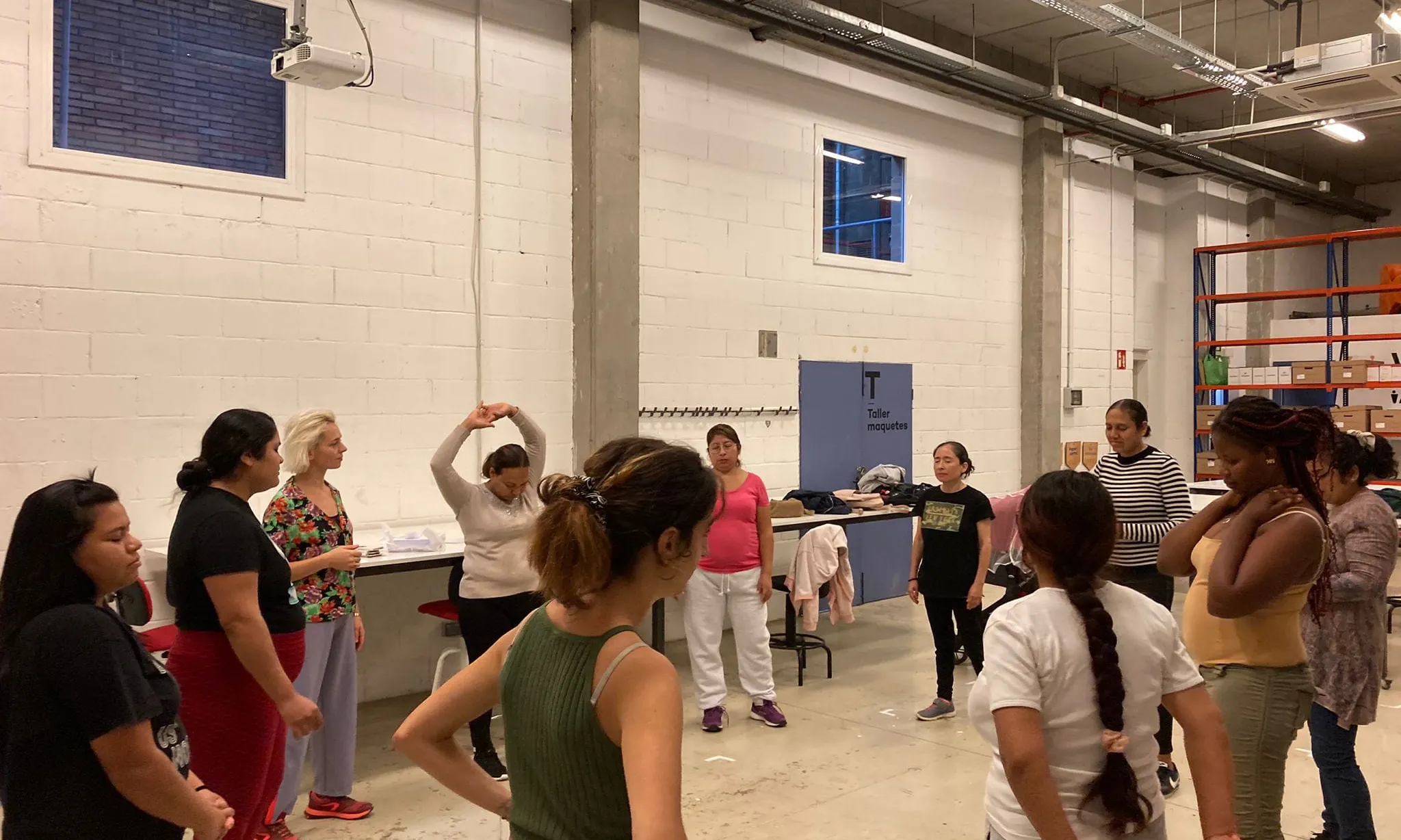 A banda de la formació, s’organitzen tallers puntuals d’altres temàtiques que interessen especialment les dones.