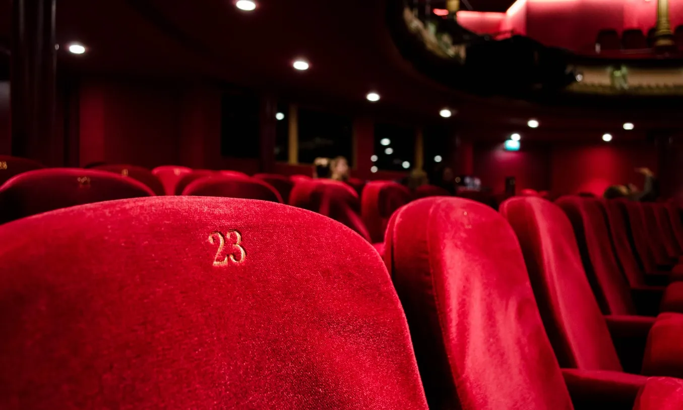 Els cineclubs donen a conèixer un cinema més compromés i reivindicatiu. Font: Unsplash.