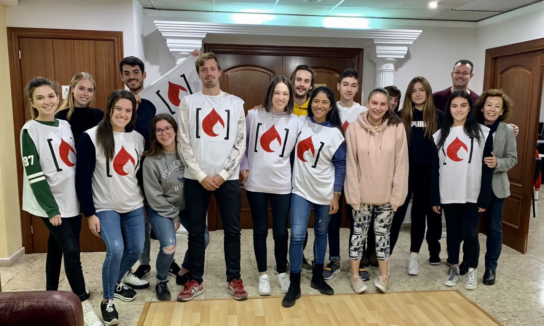 Malgrat els avenços científics, encara no s'ha trobat cap substitut artificial adequat per a la sang humana.