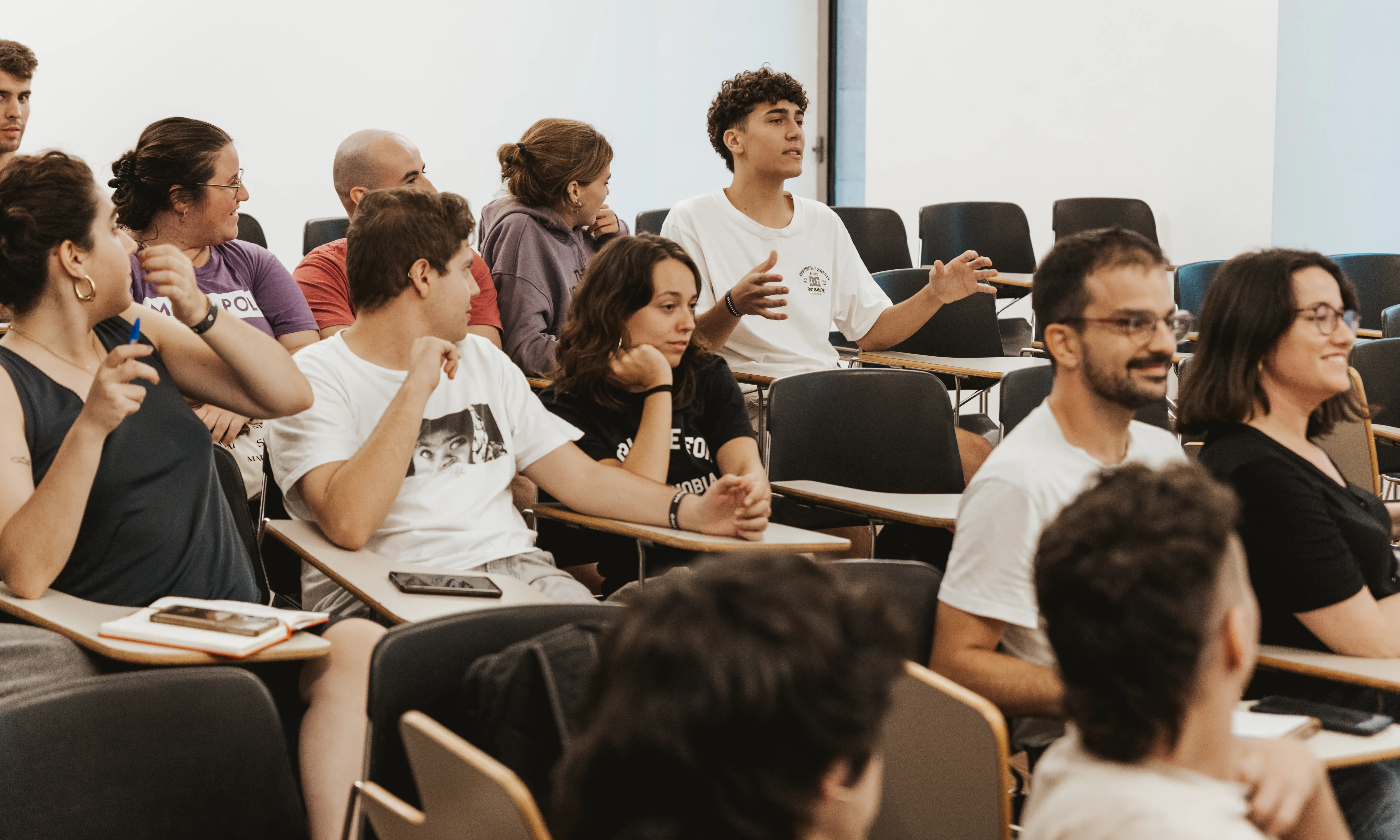 L'objectiu de l’Escola és abordar la lluita contra l’extrema dreta de forma sistèmica.