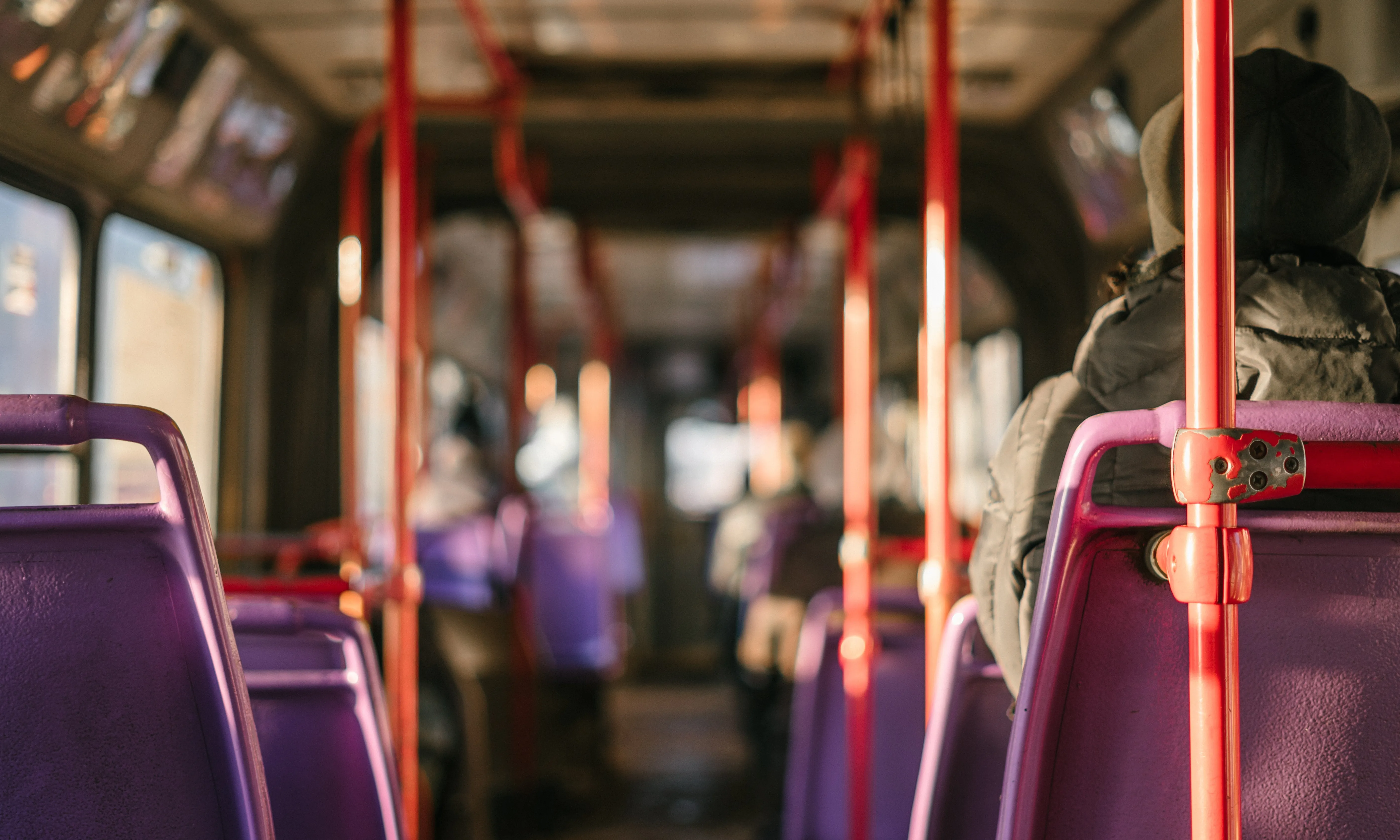 Fer més ús del transport públic, promoure els vehicles compartits i fomentar la mobilitat activa són alguns dels reptes pendents.