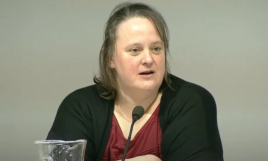 Bettina Schwarzmayr.