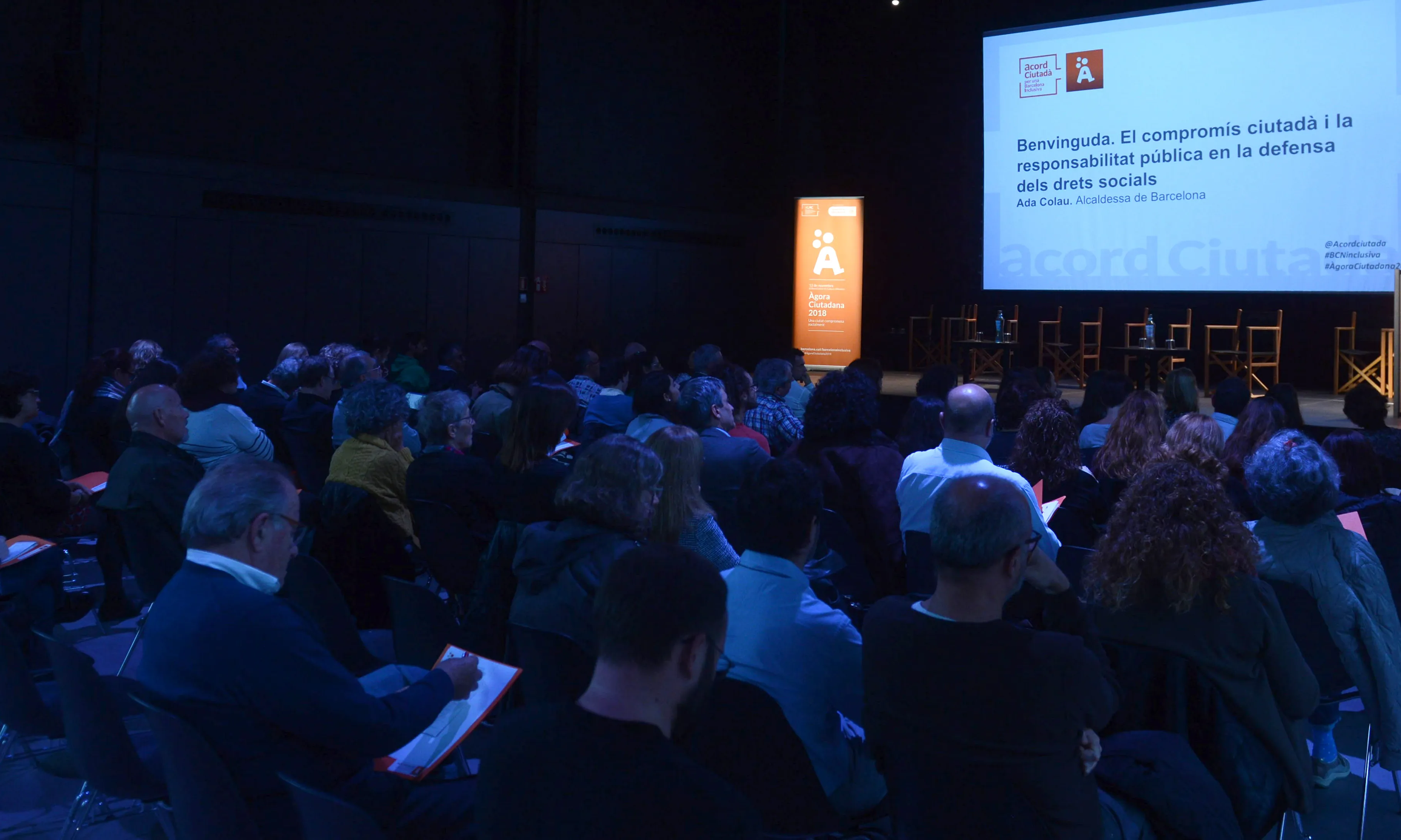 Un moment d'una Àgora Ciutadana de l'Acord Ciutadà per una Barcelona Inclusiva.