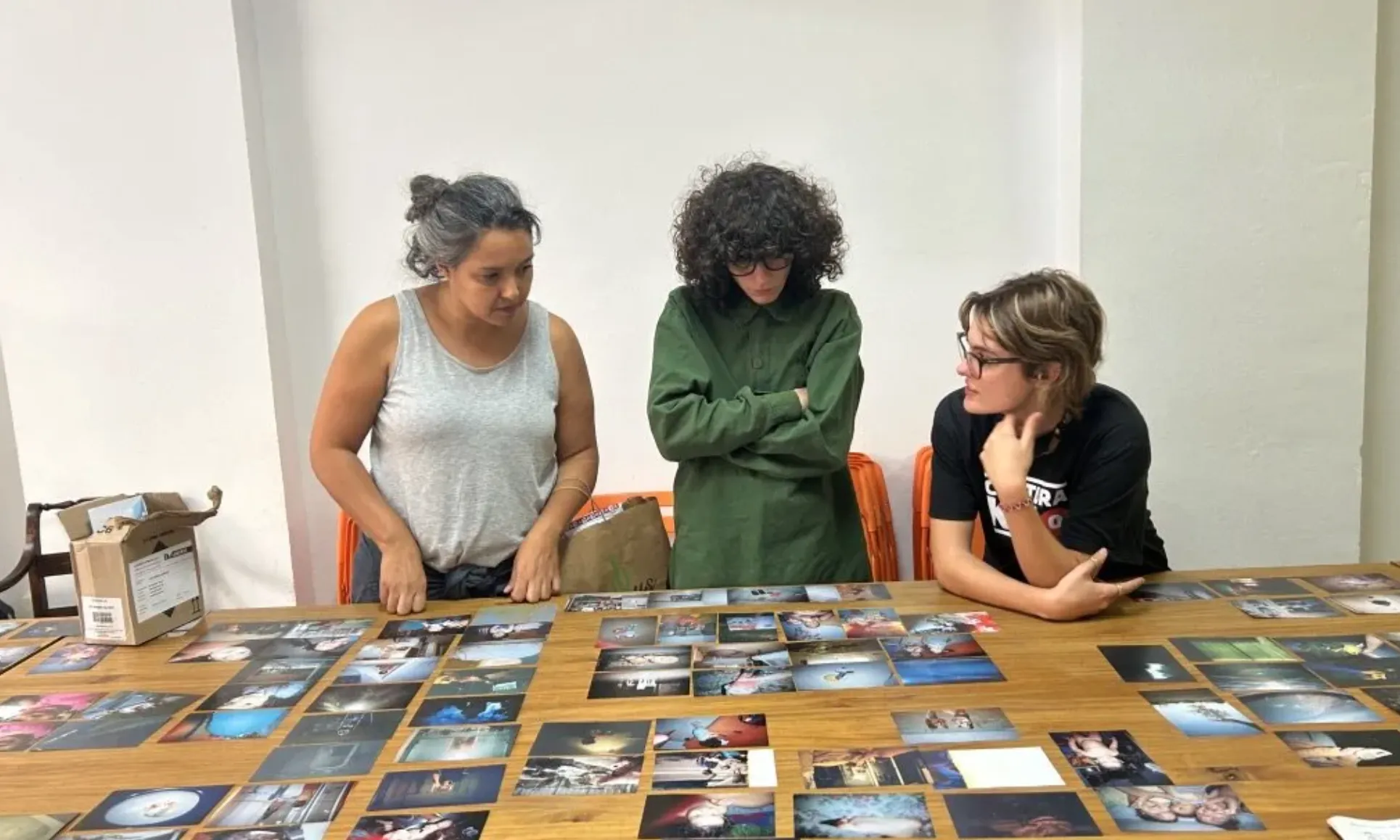 Al projecte han participat professionals com Mireia Bordonada, Anna Surinyach, Marta Fàbregas i Eugeni Gay.