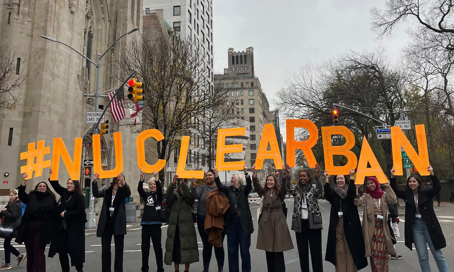 Concentració per la prohibició de les armes nuclears.