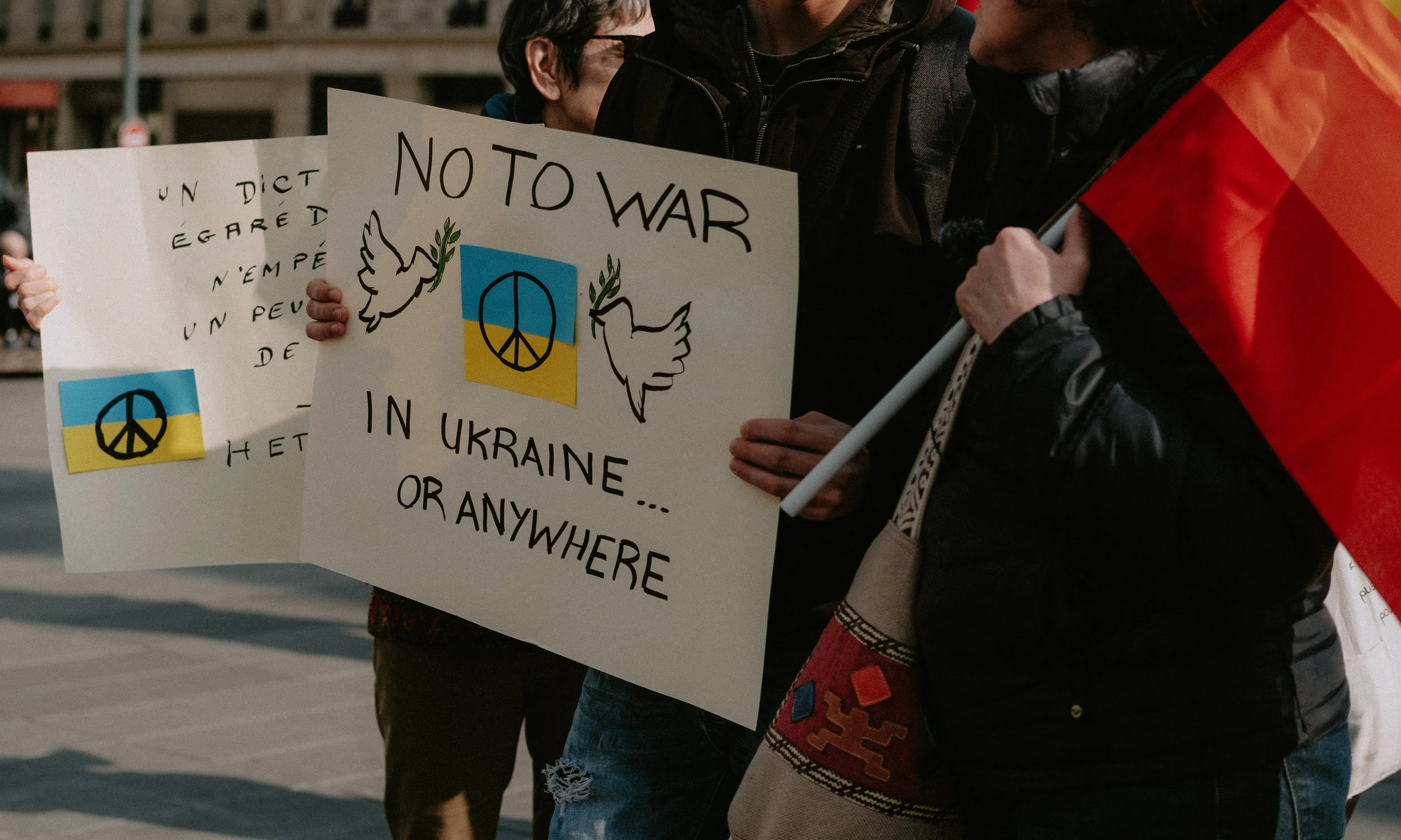 El Centre Delàs publica un informe en què, a propòsit de la guerra d’Ucraïna, posa sobre la taula reflexions, ètiques i polítiques per confrontar el relat hegemònic bel·licista.