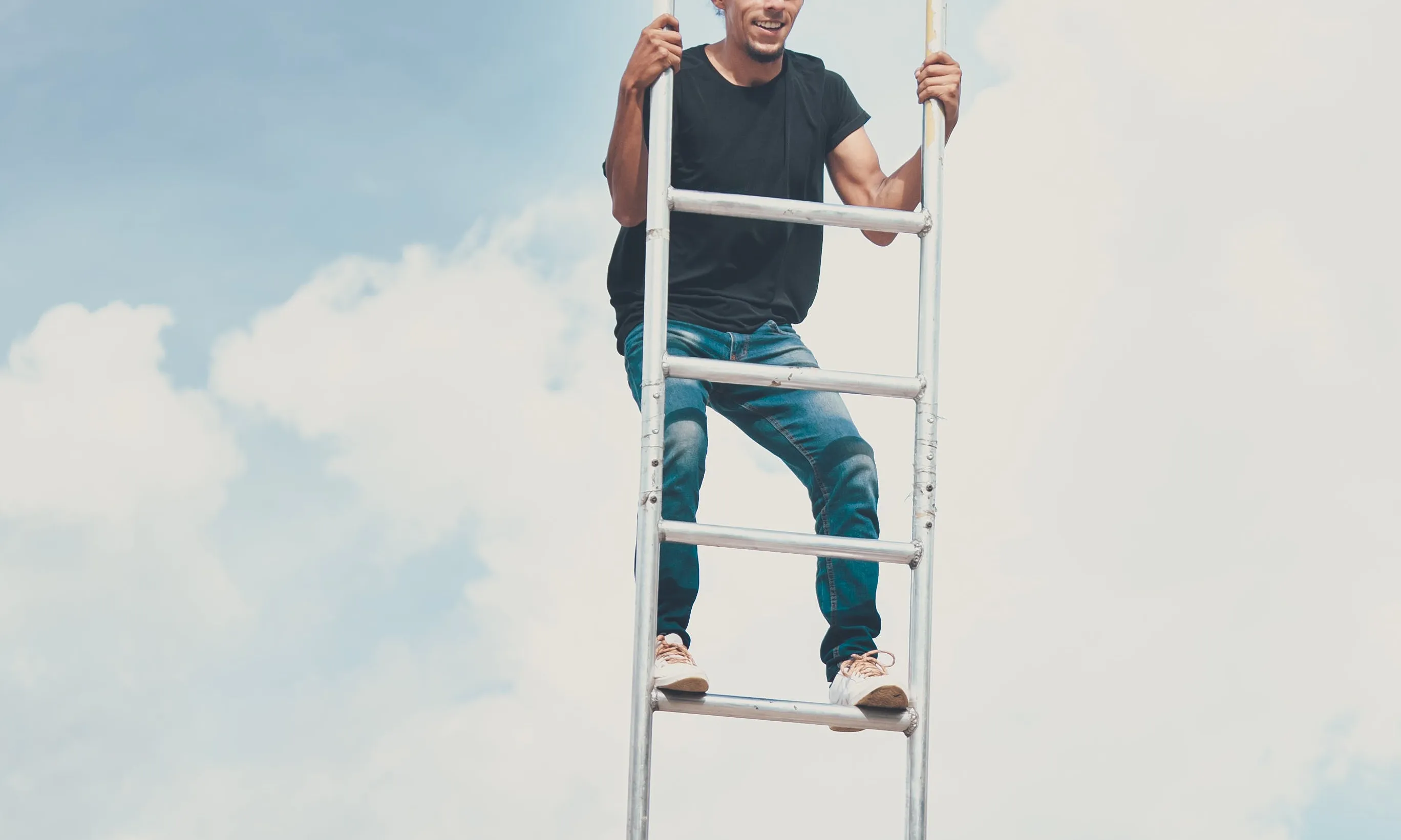 Noi fent equilibris de circ. Font: Pexels - Los Muertos Crew