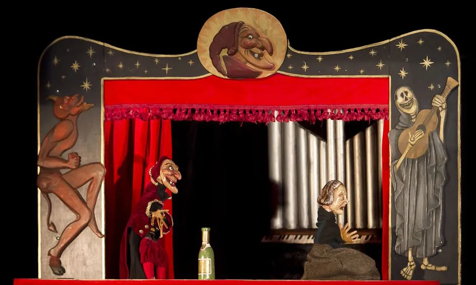 Espectacle 'Los funestos esponsales de Don Cristóbal' de la companyia Pelele.