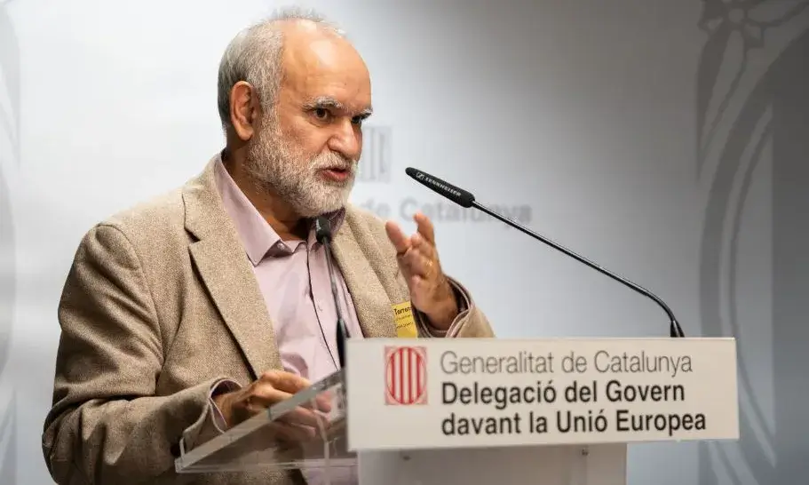 En Lluís Torrens és coautor del llibre 'En defensa de la renda bàsica'.