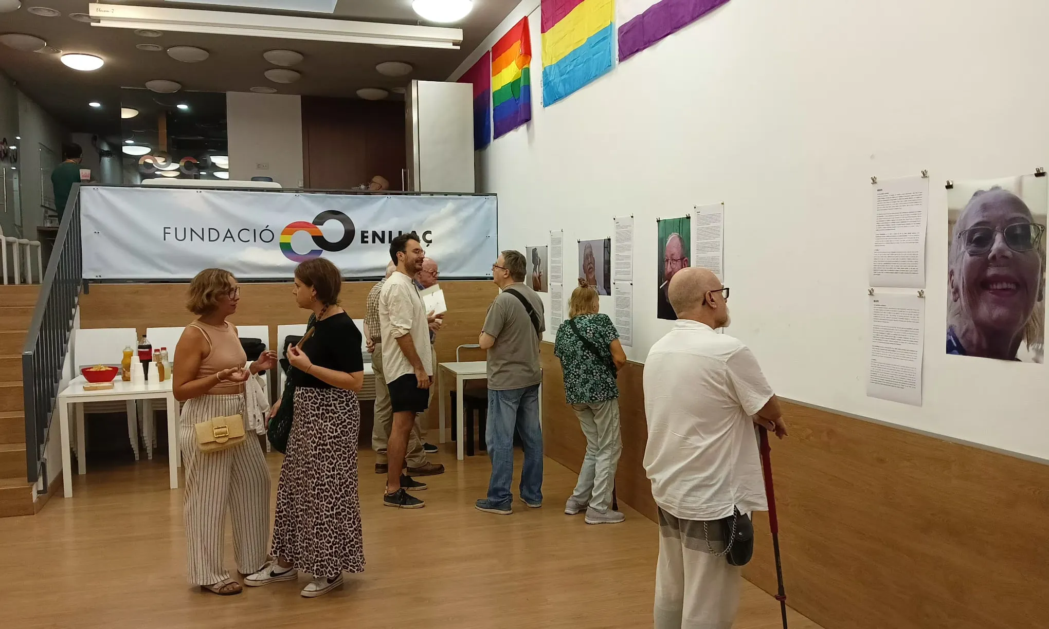 L’exposició fotogràfica ‘Cossos presents’ visibilitza la vida de les persones grans LGBTIQ+. Font: Fundació Enllaç