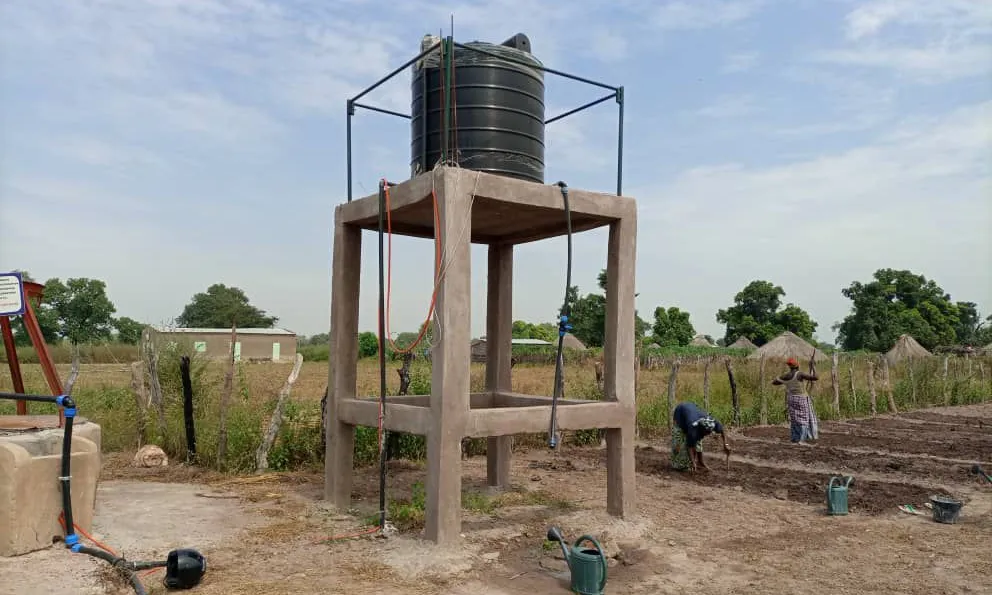 El primer projecte de l'entitat va ser fer un pou d'aigua potable.