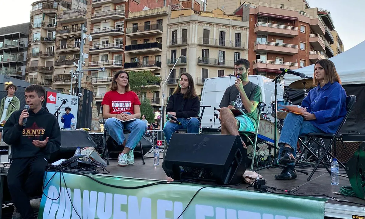 Taula rodona organitzada per a la presentació de la Carta per la justícia climàtica juvenil